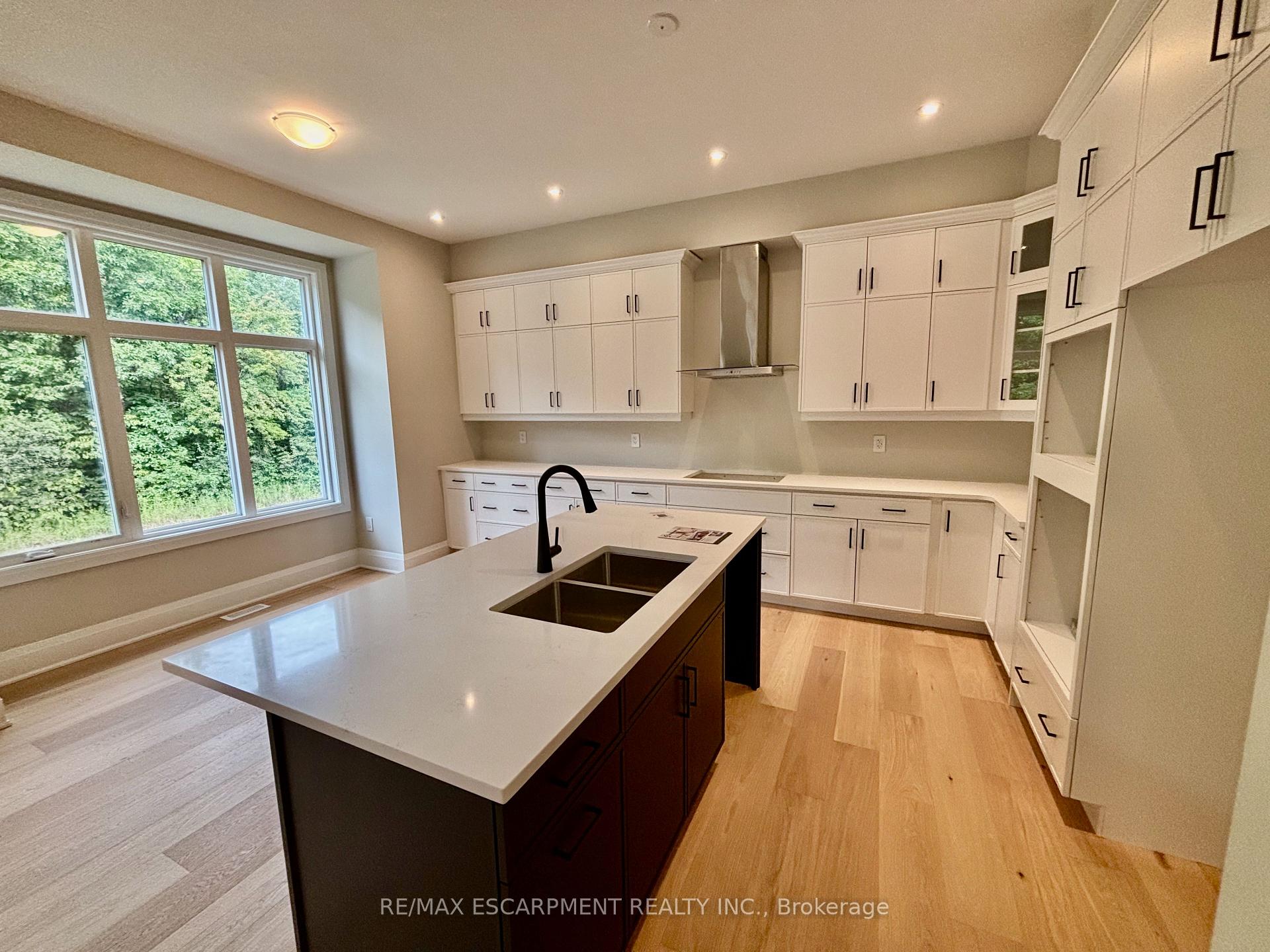Photo 19 of 1247 Stirling Todd Terrace, Milton, Beaty — HOMEH