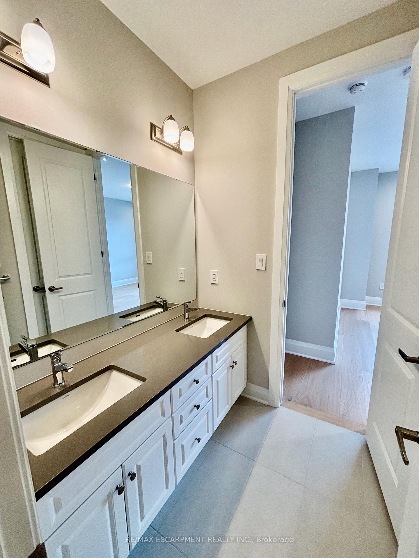 Photo 35 of 1247 Stirling Todd Terrace, Milton, Beaty — HOMEH
