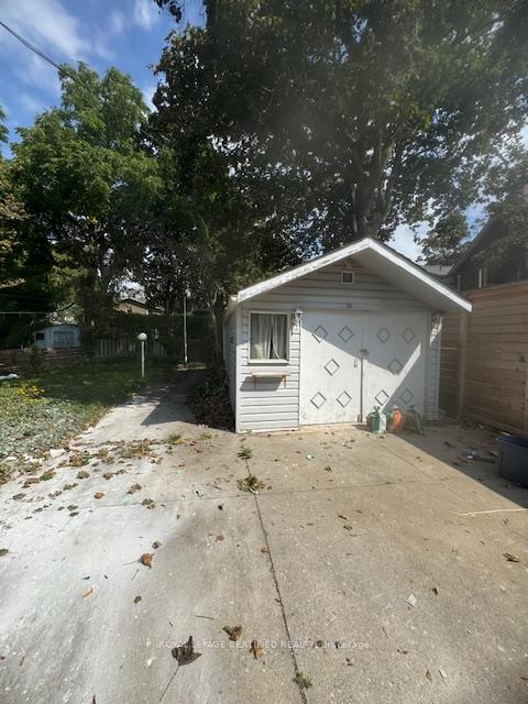 Photo 3 of Unit Main Floor, 194 Samuels Street, Kitchener, Civic Centre — HOMEH