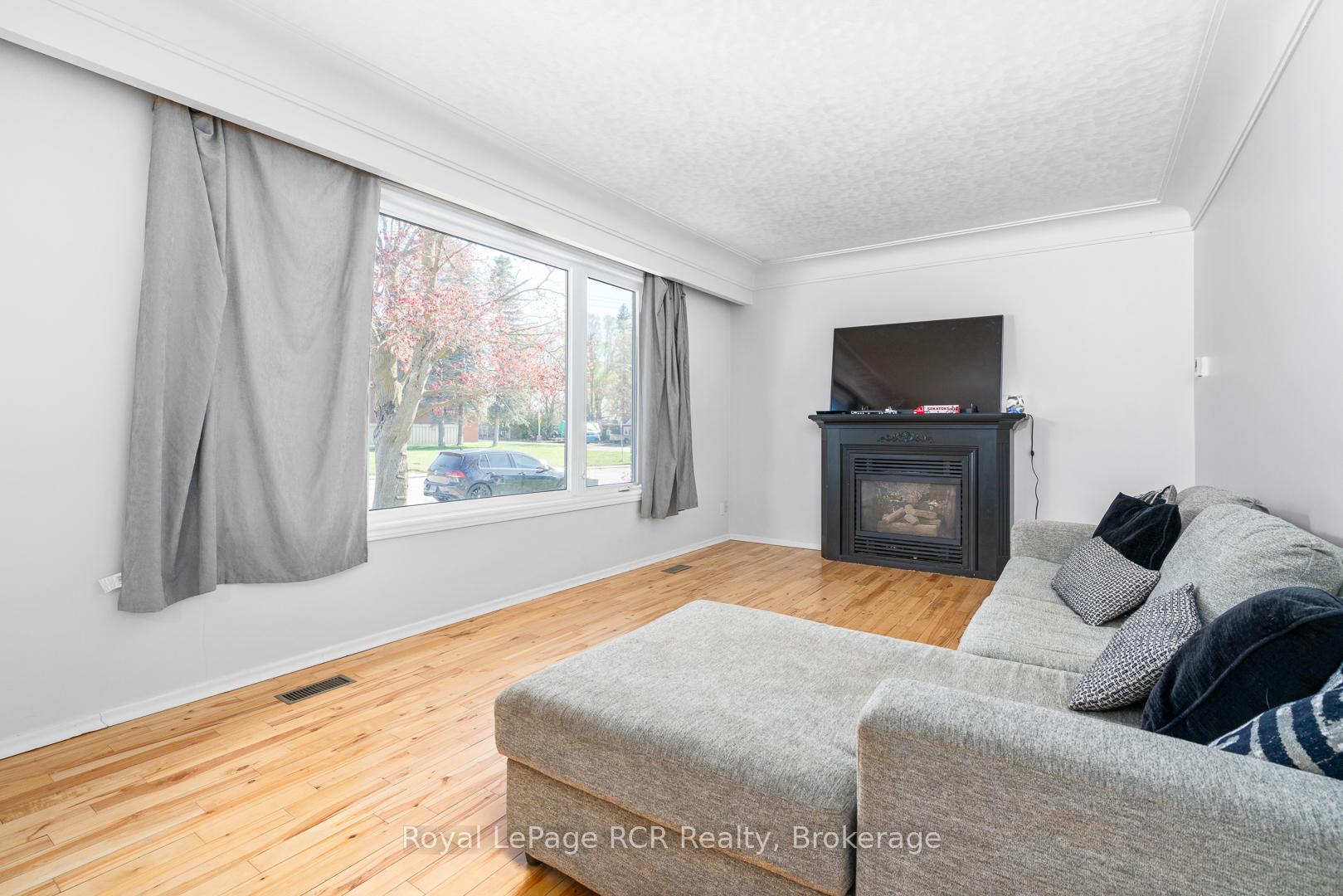 Photo 11 of 170 7th Street, Hanover — HOMEH