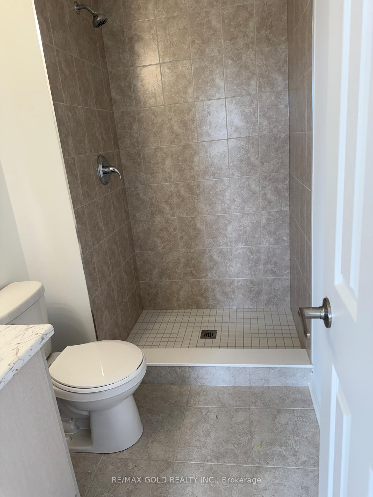 Photo 2 of Unit 33, 4370 Ebenezer Road N, Brampton, Bram East — HOMEH