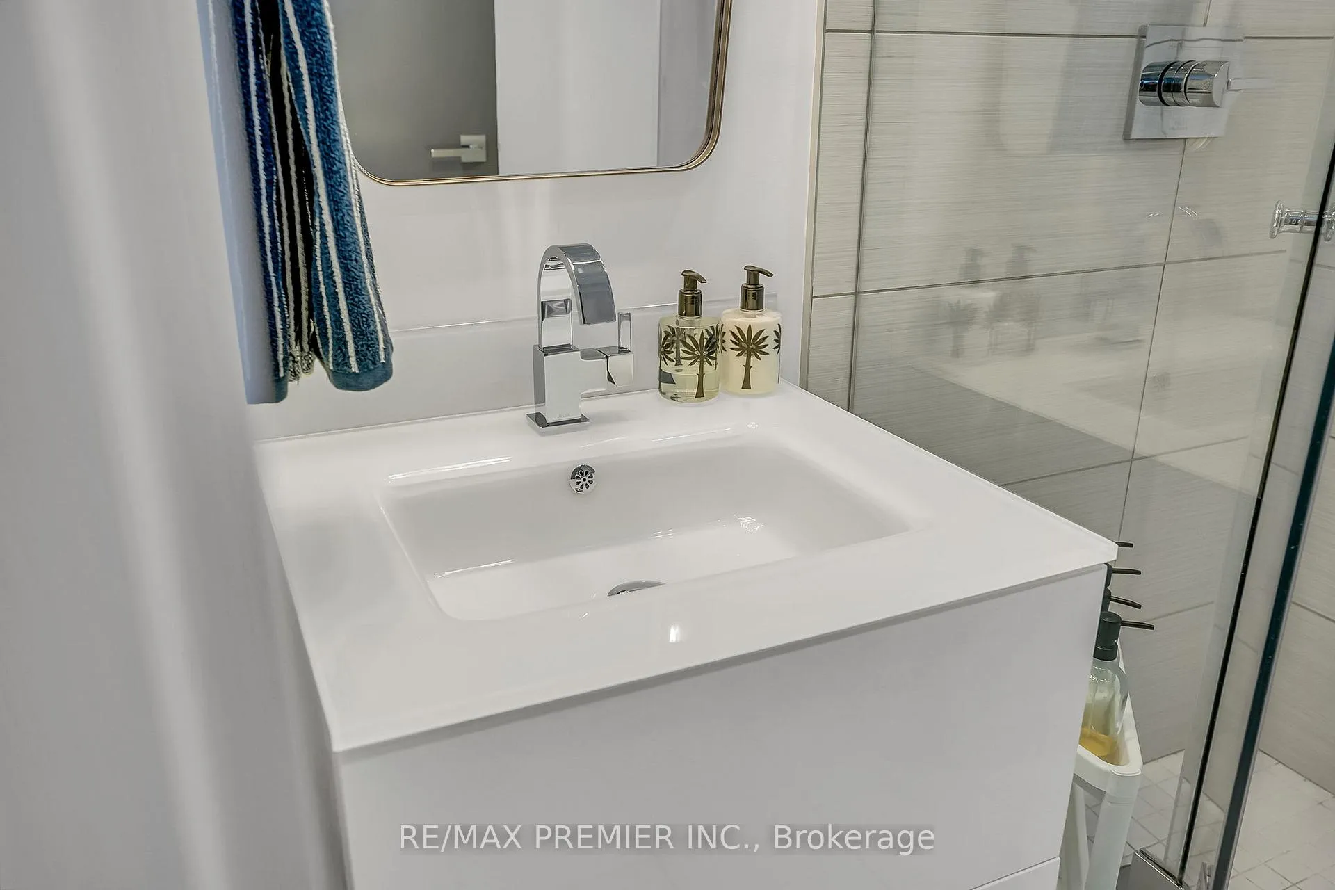 Photo 23 of Unit 607, 111 St. Clair Avenue W, Toronto, Yonge-St. Clair — HOMEH
