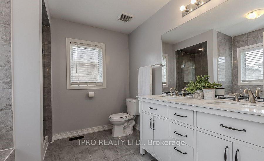 Photo 7 of 370 Humphery Street, Hamilton, Waterdown — HOMEH