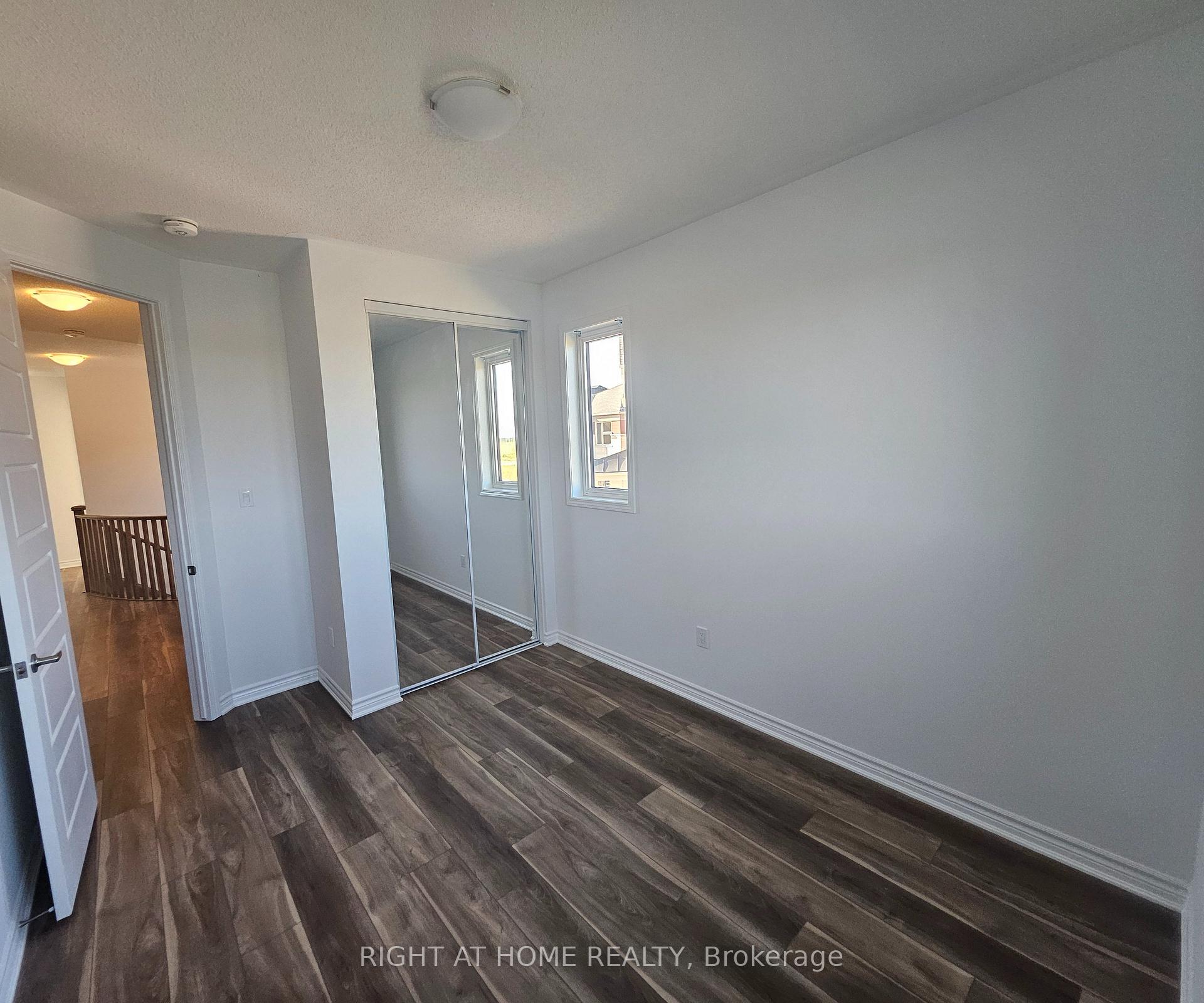 Photo 20 of 1535 Rutland Terrace, Milton, Bowes — HOMEH