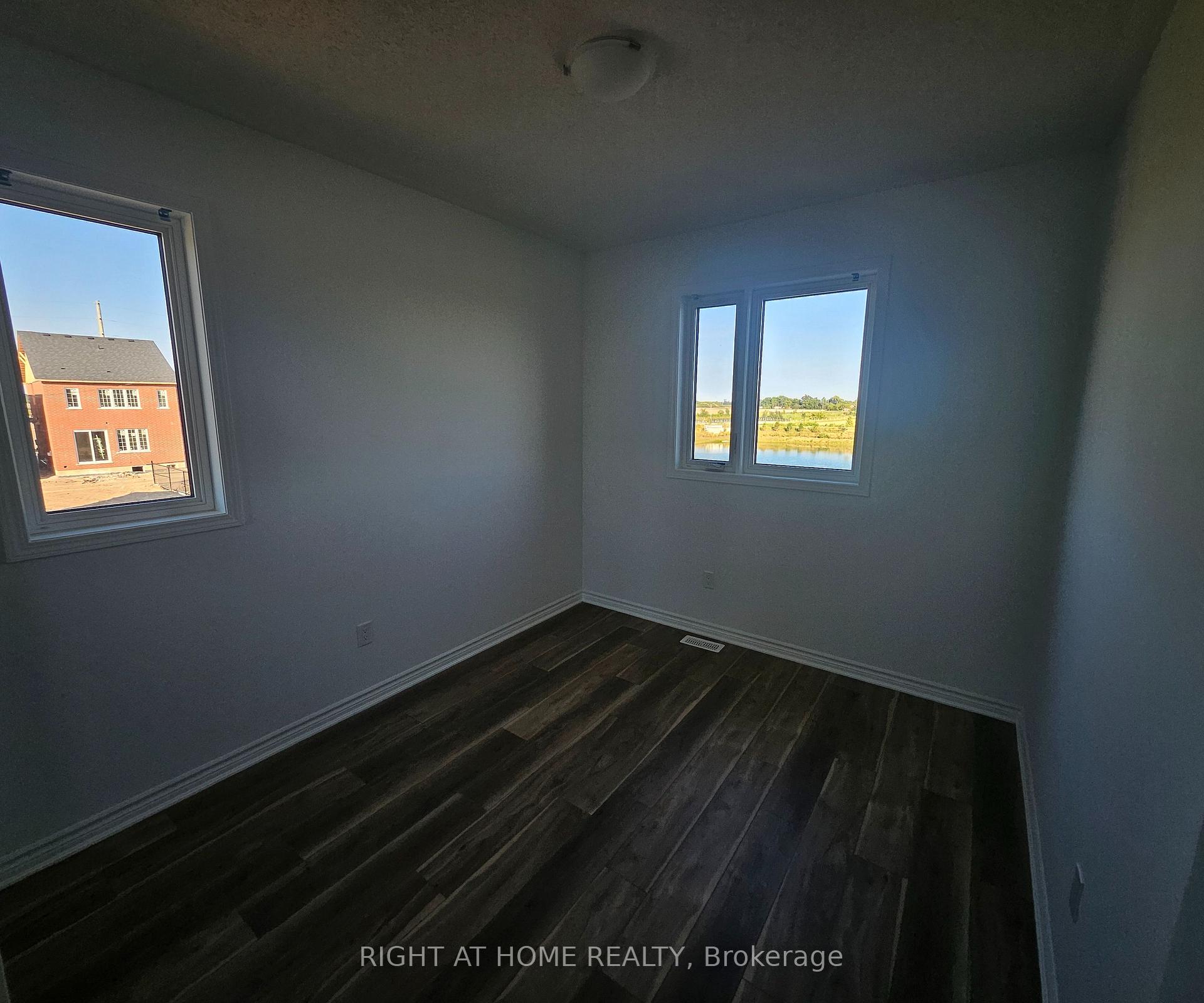 Photo 26 of 1535 Rutland Terrace, Milton, Bowes — HOMEH