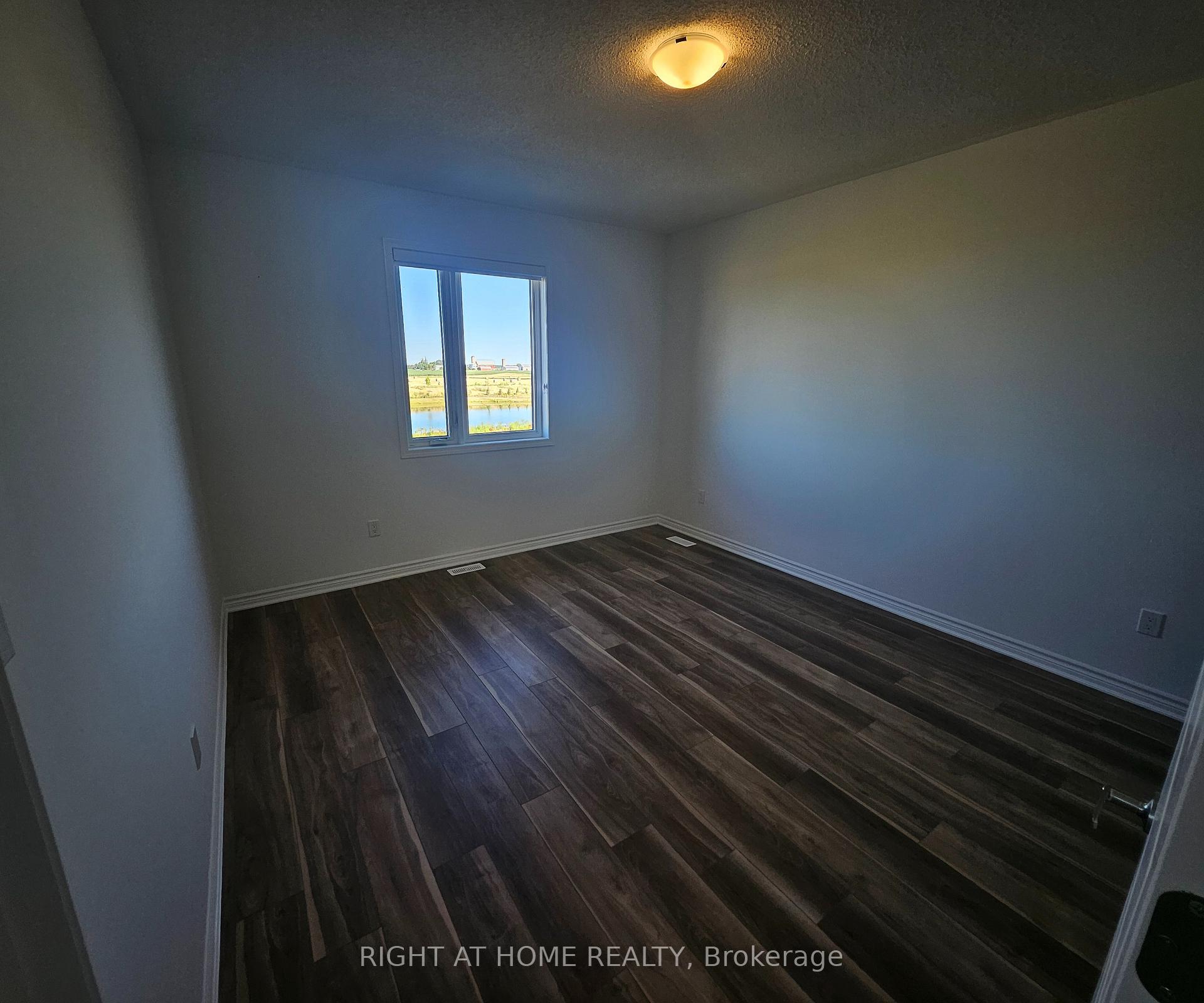 Photo 36 of 1535 Rutland Terrace, Milton, Bowes — HOMEH