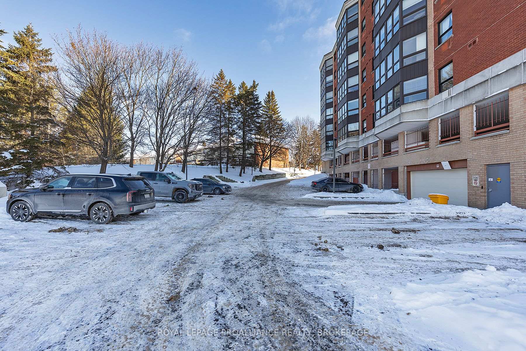 Photo 9 of Unit 702, 675 Davis Drive, Kingston, East Gardiners Rd — HOMEH