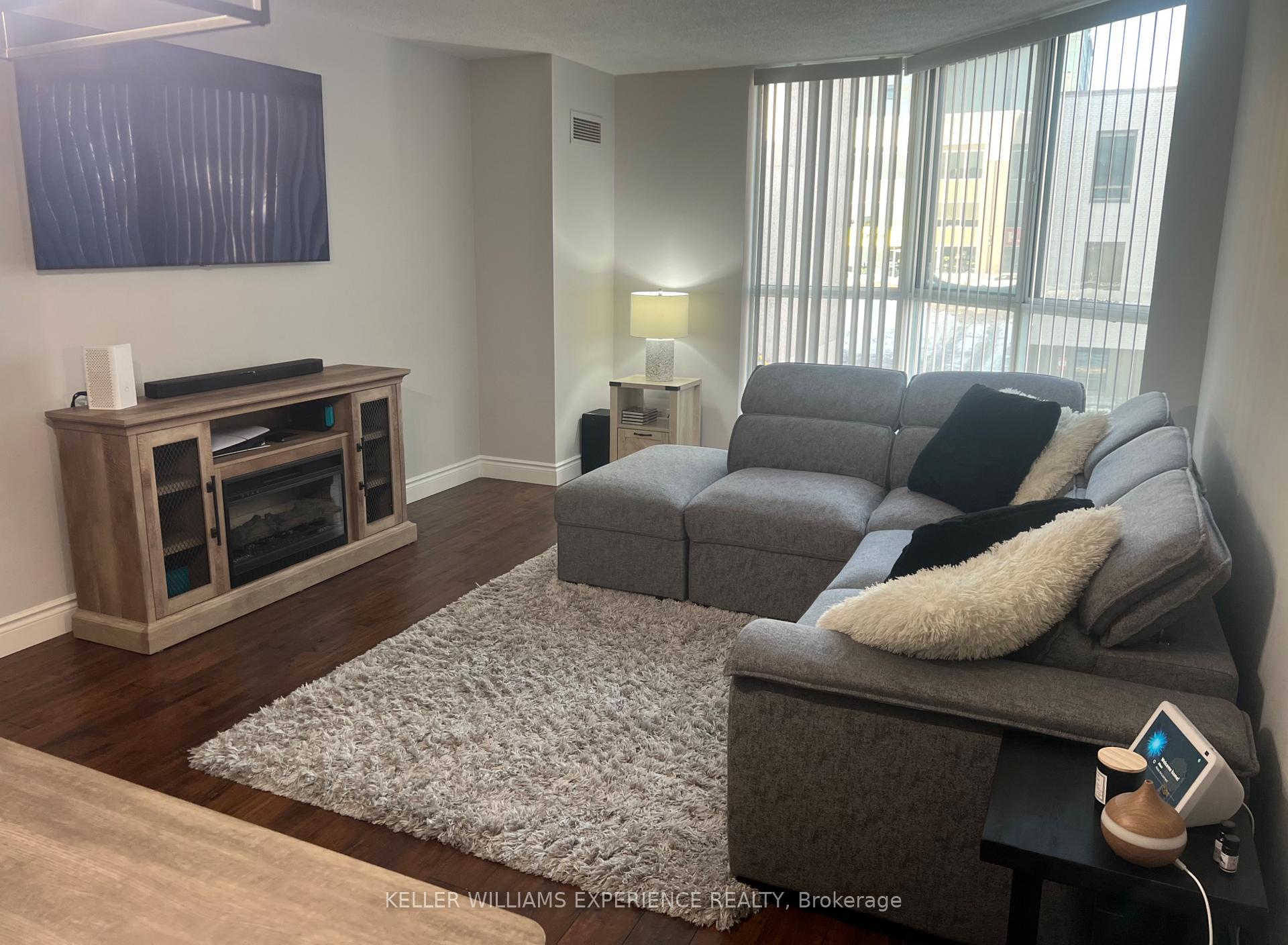 Photo 9 of Unit 401, 140 Dunlop Street E, Barrie, City Centre — HOMEH