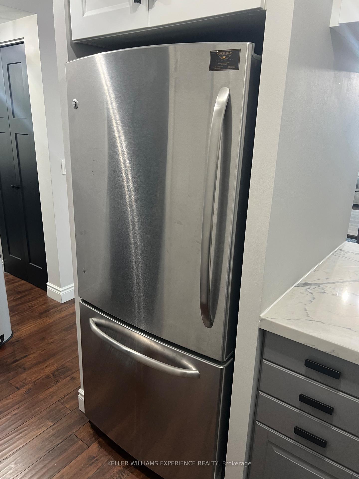 Photo 18 of Unit 401, 140 Dunlop Street E, Barrie, City Centre — HOMEH