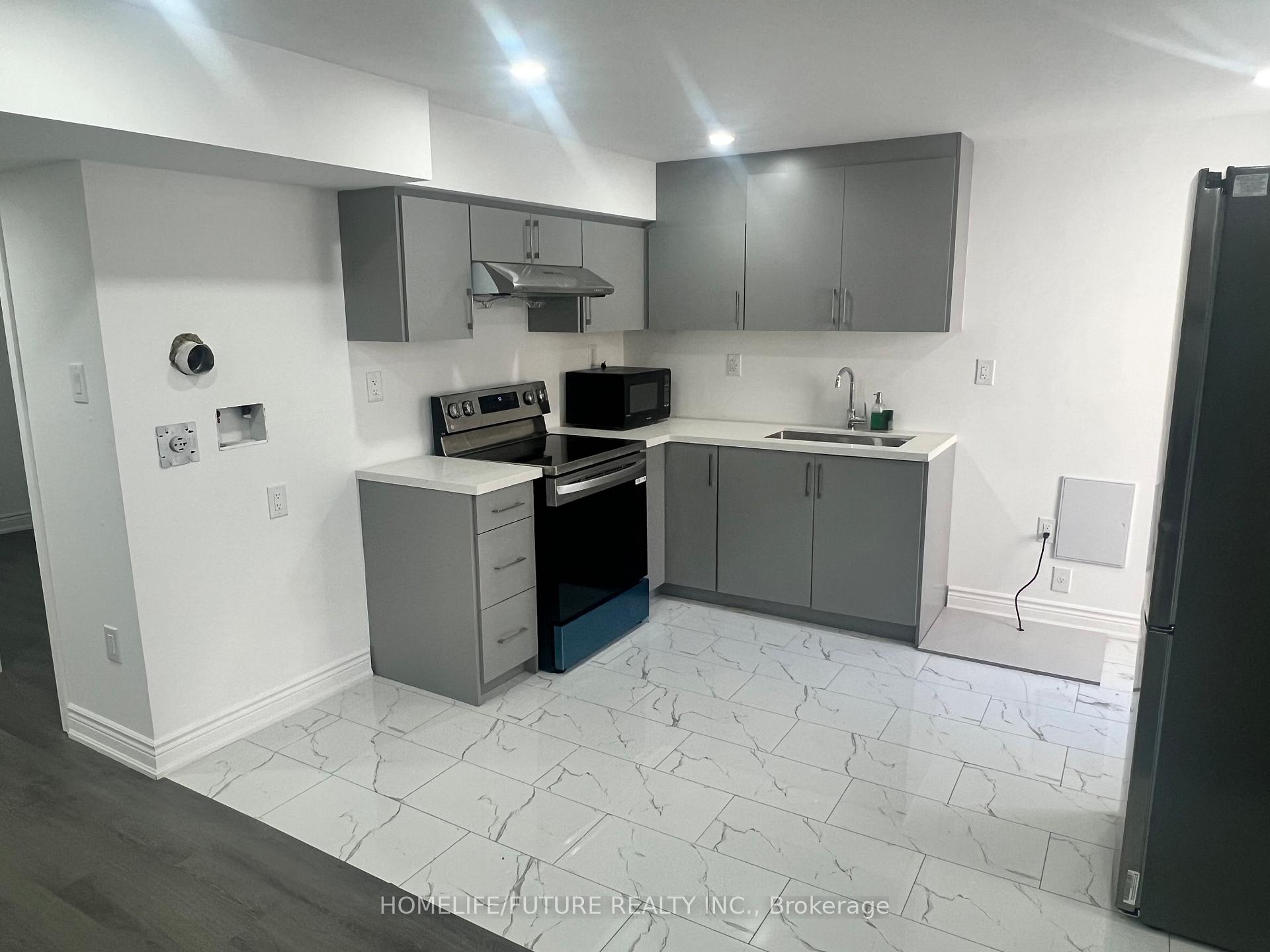Photo 4 of Unit Bsmt Unit 2, 554 Brisdale Drive, Brampton, Northwest Brampton — HOMEH