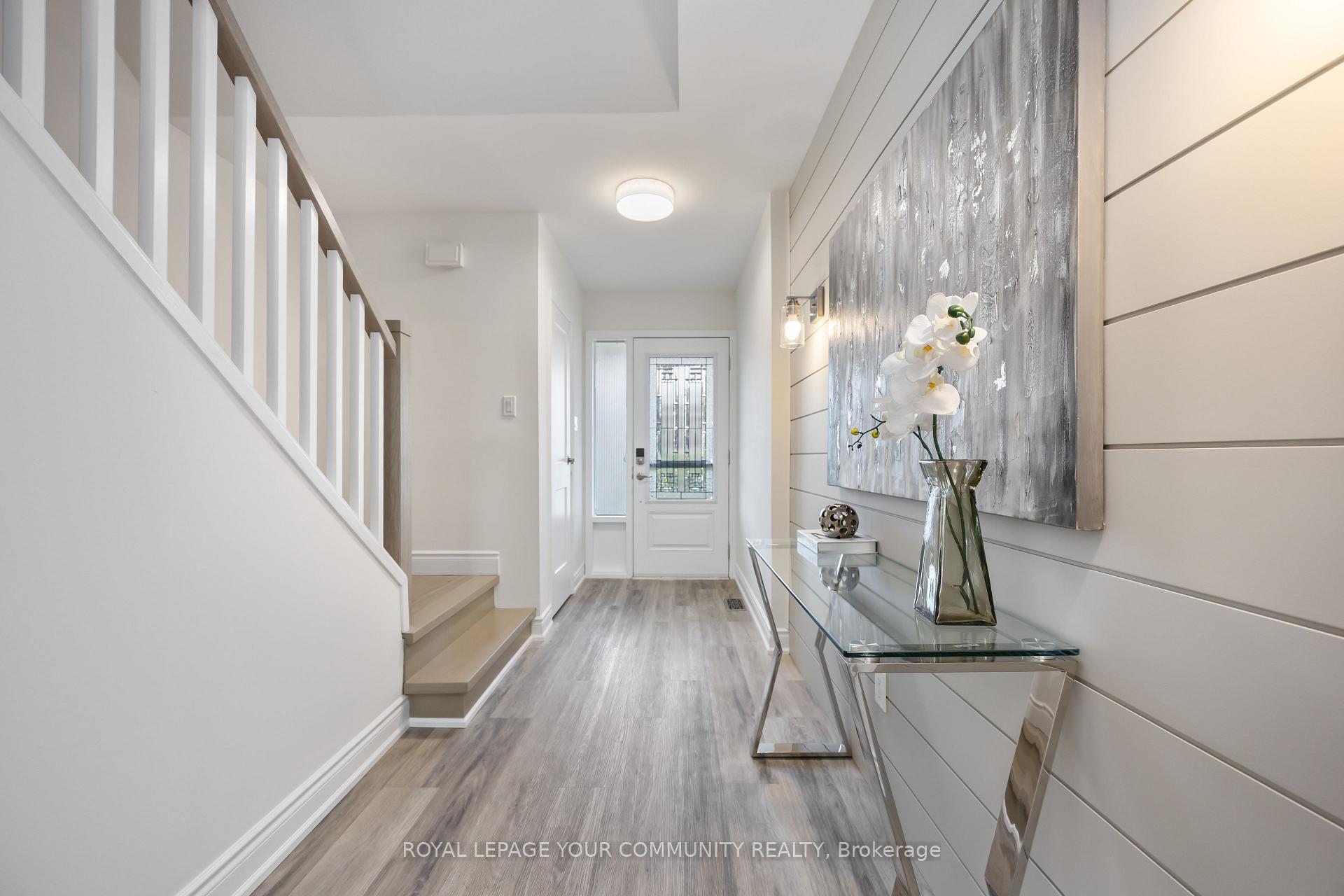 Photo 2 of 76 Knightsbridge Way, Markham, Markham Village — HOMEH