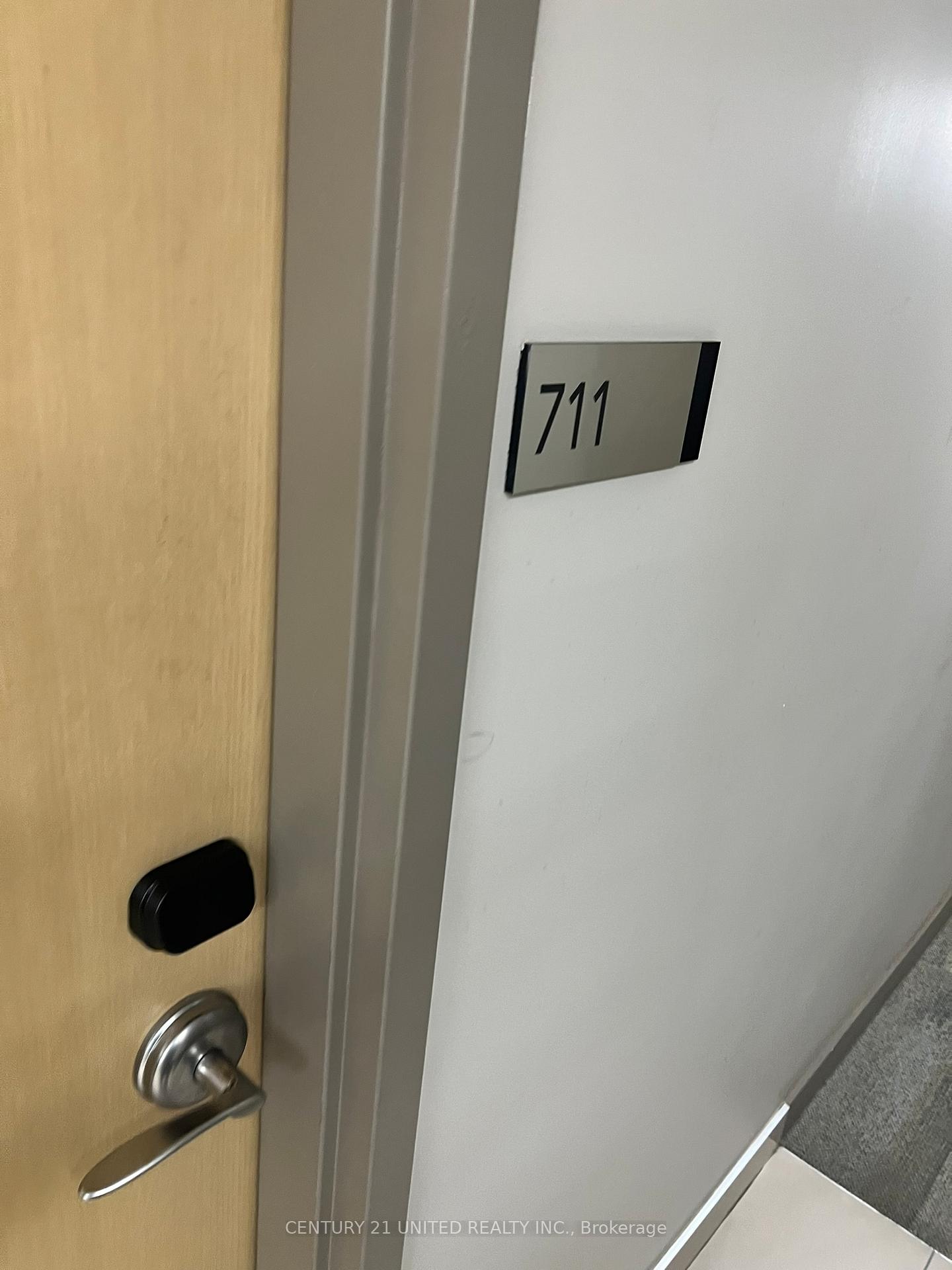 Photo 11 of Unit 711, 100 Bond Street E, Oshawa, Central — HOMEH