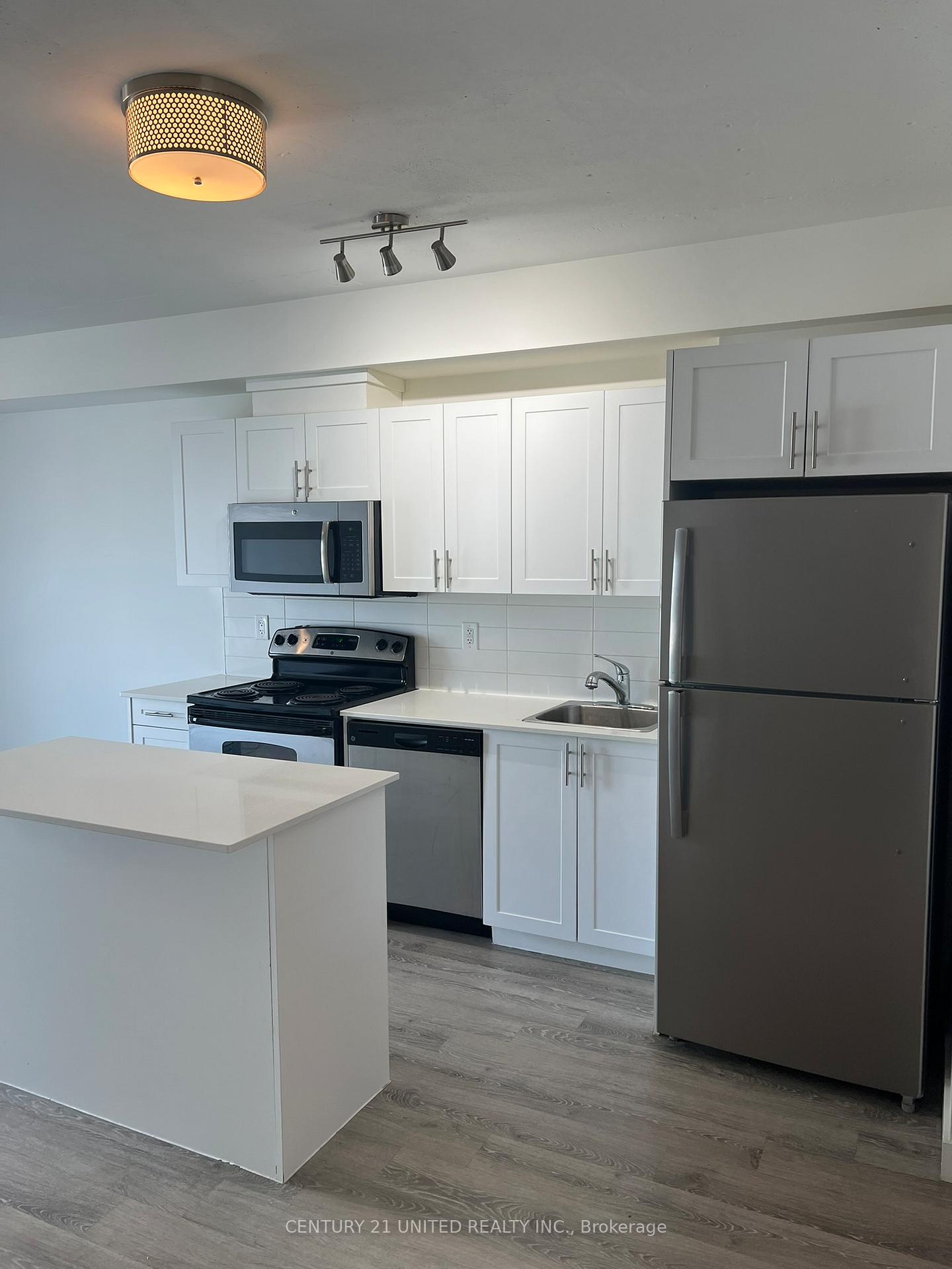 Photo 5 of Unit 711, 100 Bond Street E, Oshawa, Central — HOMEH