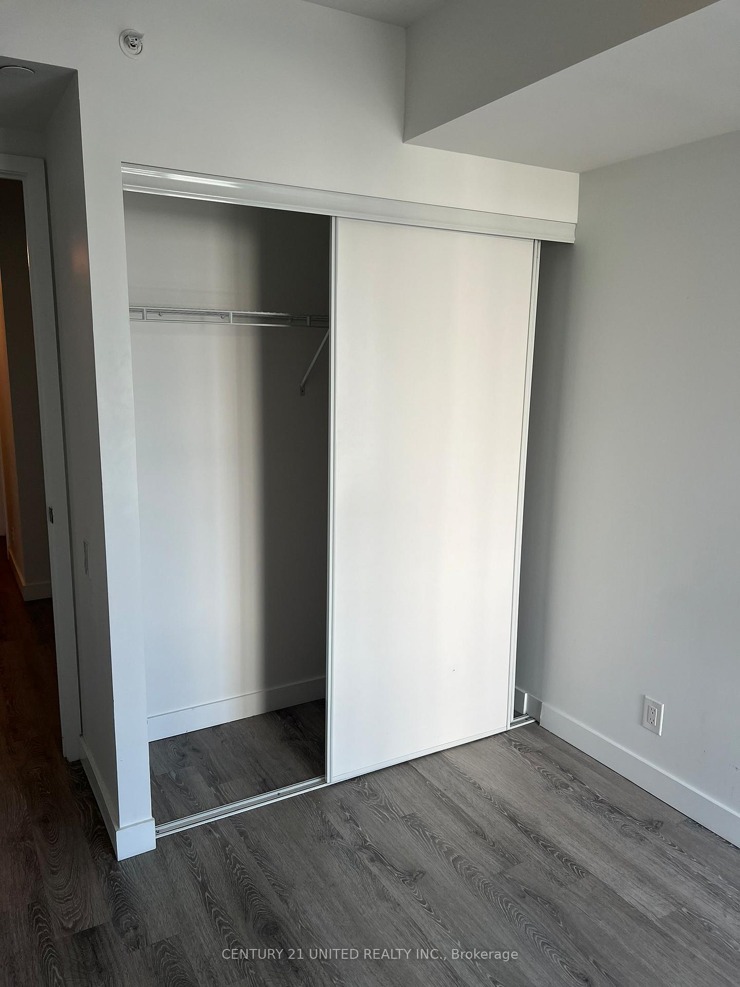 Photo 13 of Unit 711, 100 Bond Street E, Oshawa, Central — HOMEH