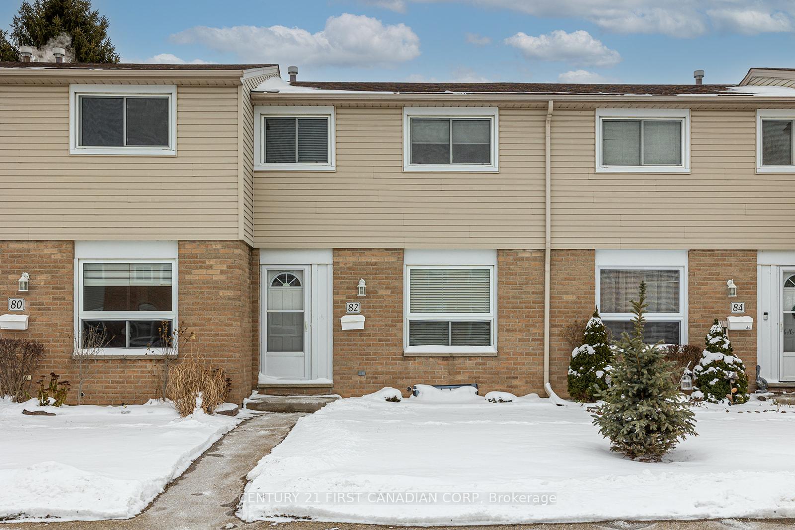 Photo 2 of Unit 82, 40 Tiffany Drive, London, East I — HOMEH