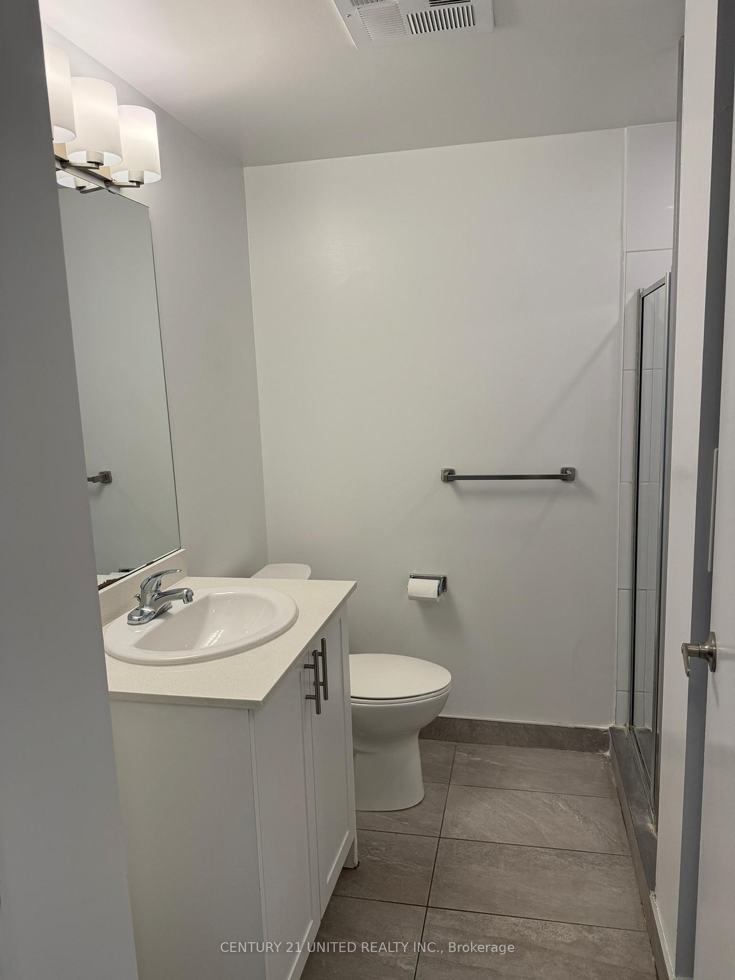 Photo 11 of Unit 324, 100 Bond Street E, Oshawa, Central — HOMEH