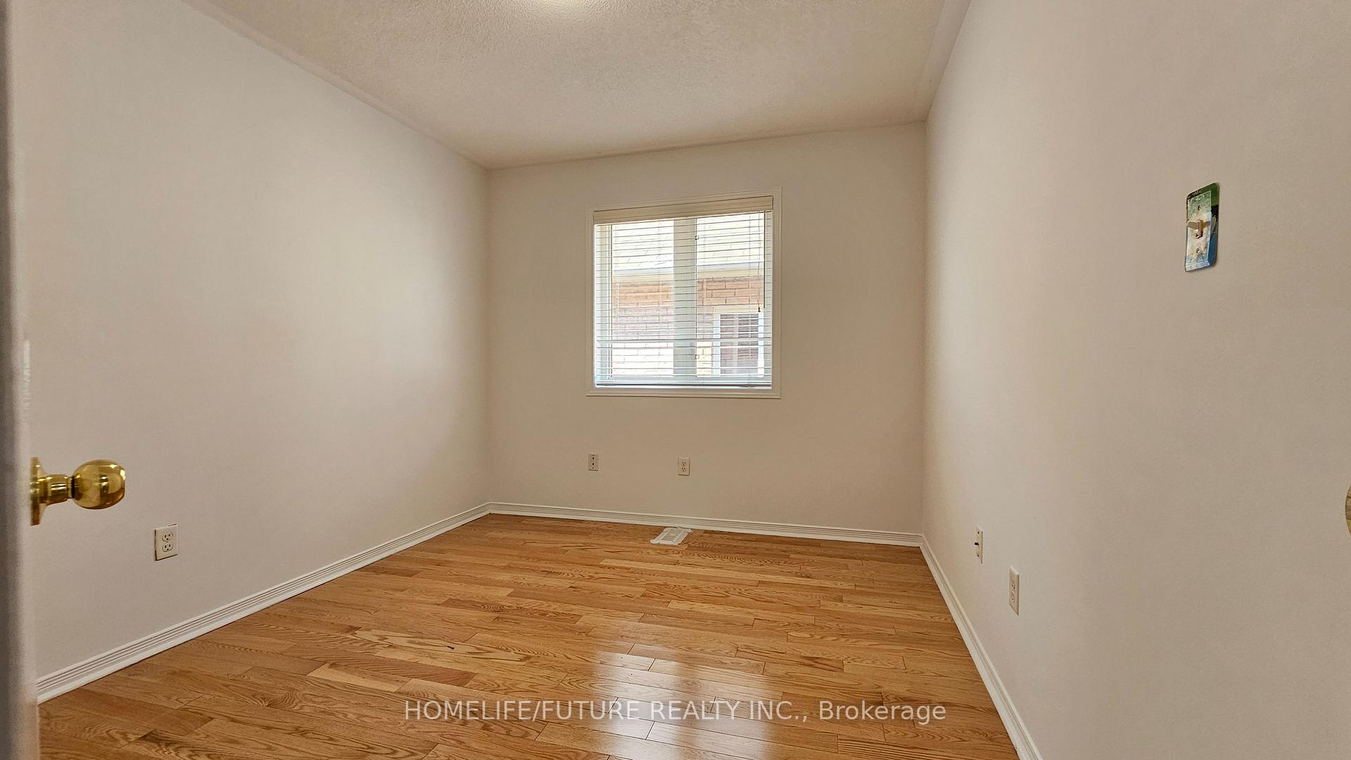 Photo 18 of Unit Main & 2 Flr, 107 Jack Monkman Crescent, Markham, Cedarwood — HOMEH