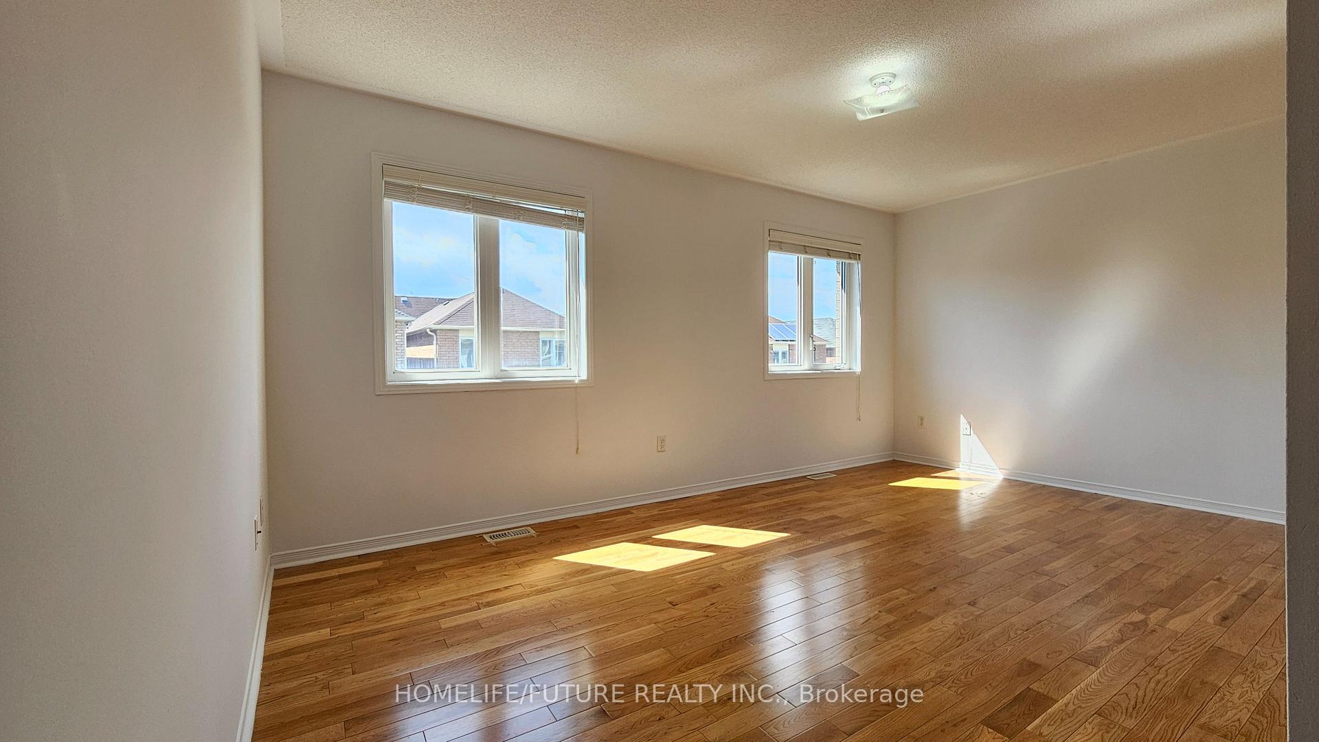Photo 13 of Unit Main & 2 Flr, 107 Jack Monkman Crescent, Markham, Cedarwood — HOMEH