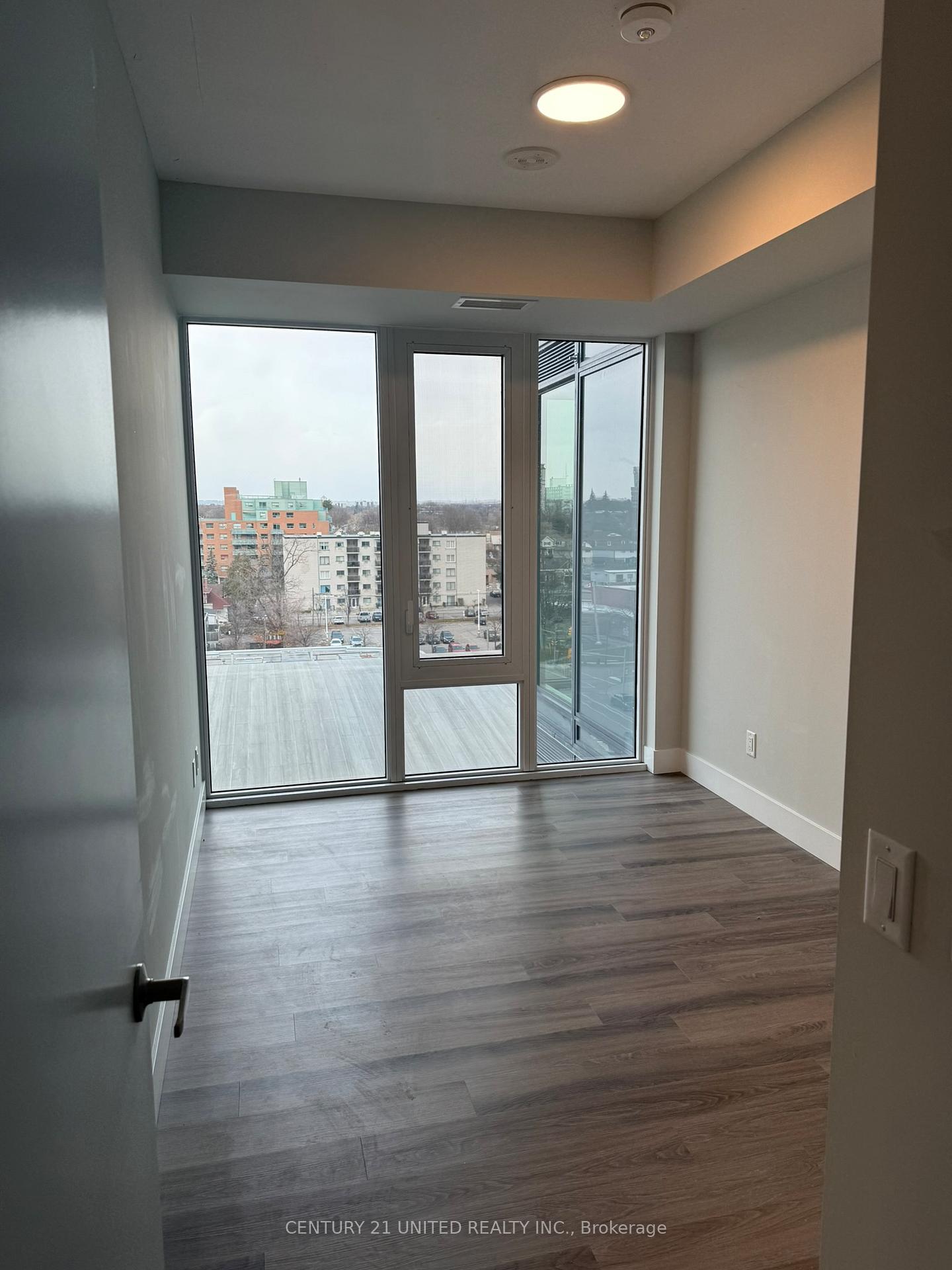 Photo 10 of Unit 815, 80 Bond Street E, Oshawa, Central — HOMEH