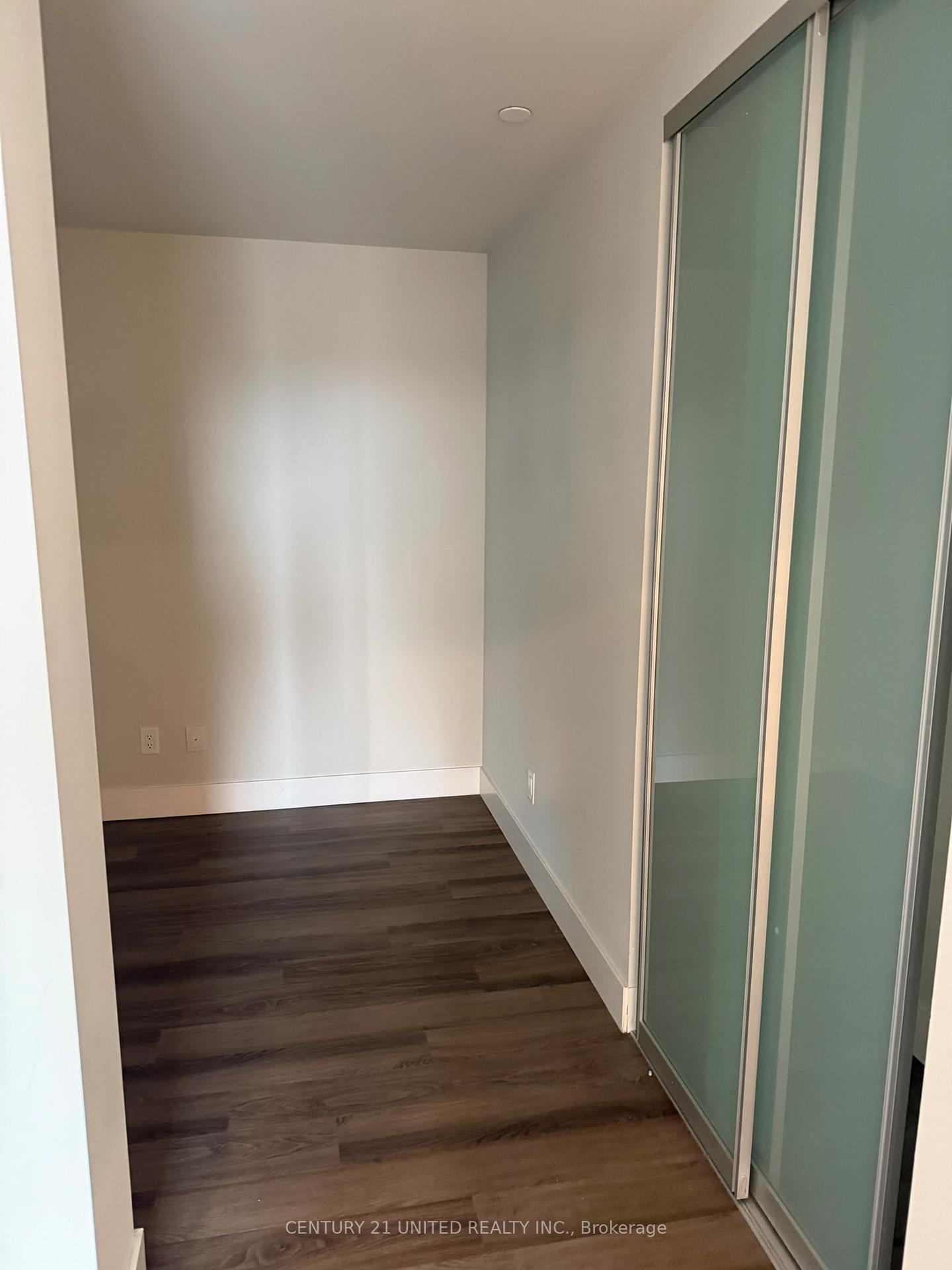 Photo 7 of Unit 815, 80 Bond Street E, Oshawa, Central — HOMEH