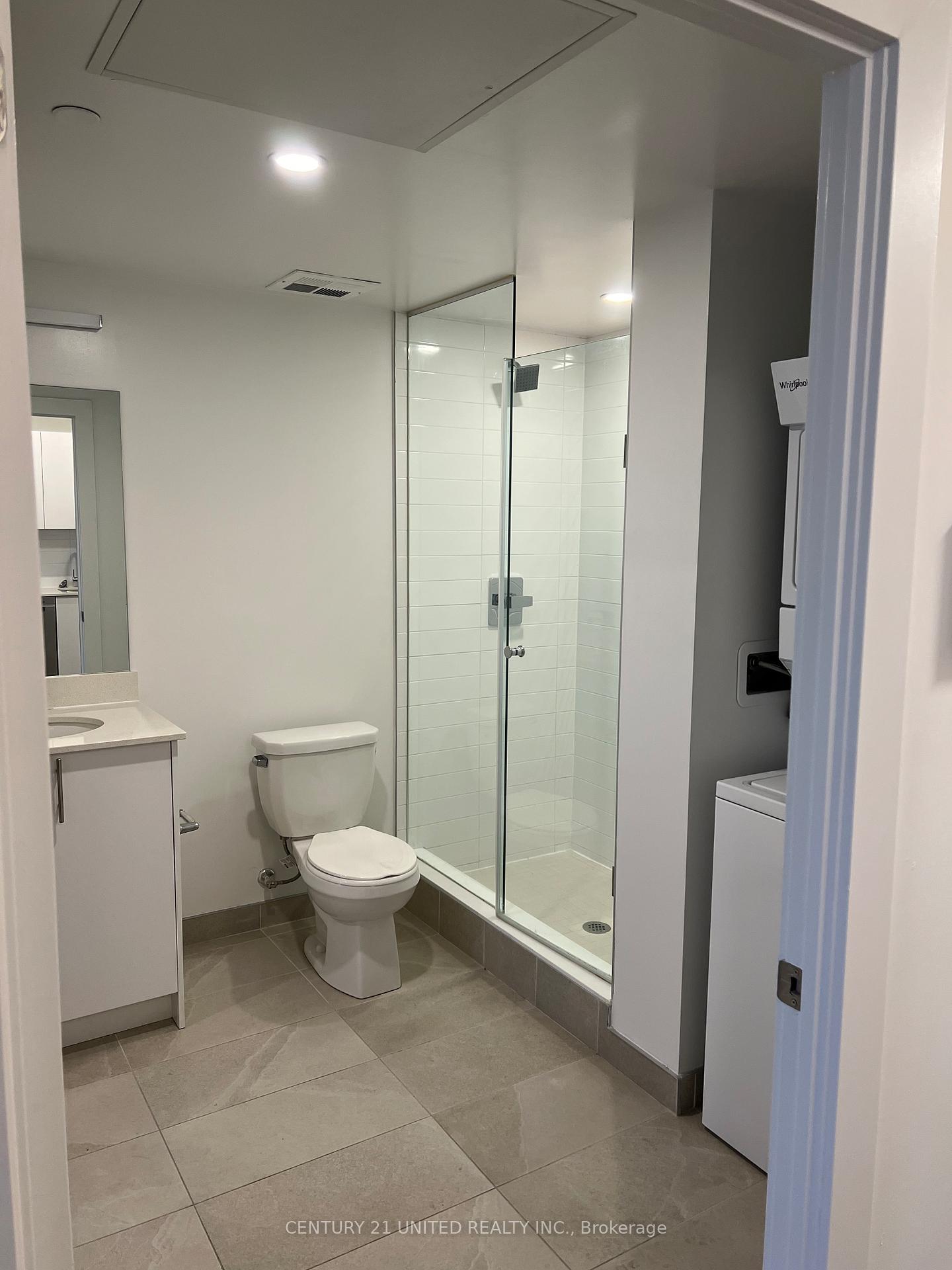 Photo 7 of Unit 1613, 80 Bond Street E, Oshawa, Central — HOMEH