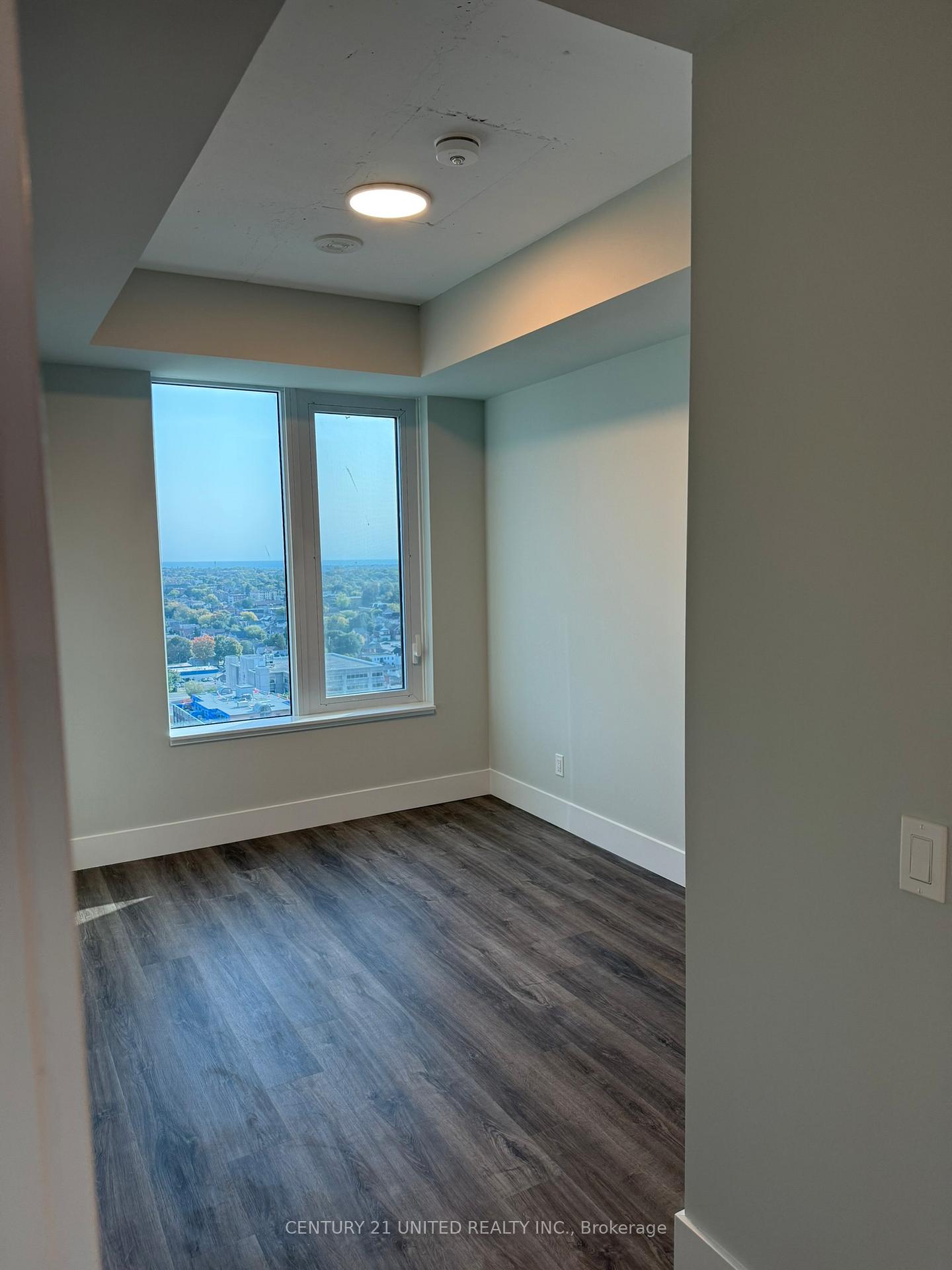 Photo 6 of Unit 1606, 80 Bond Street E, Oshawa, Central — HOMEH