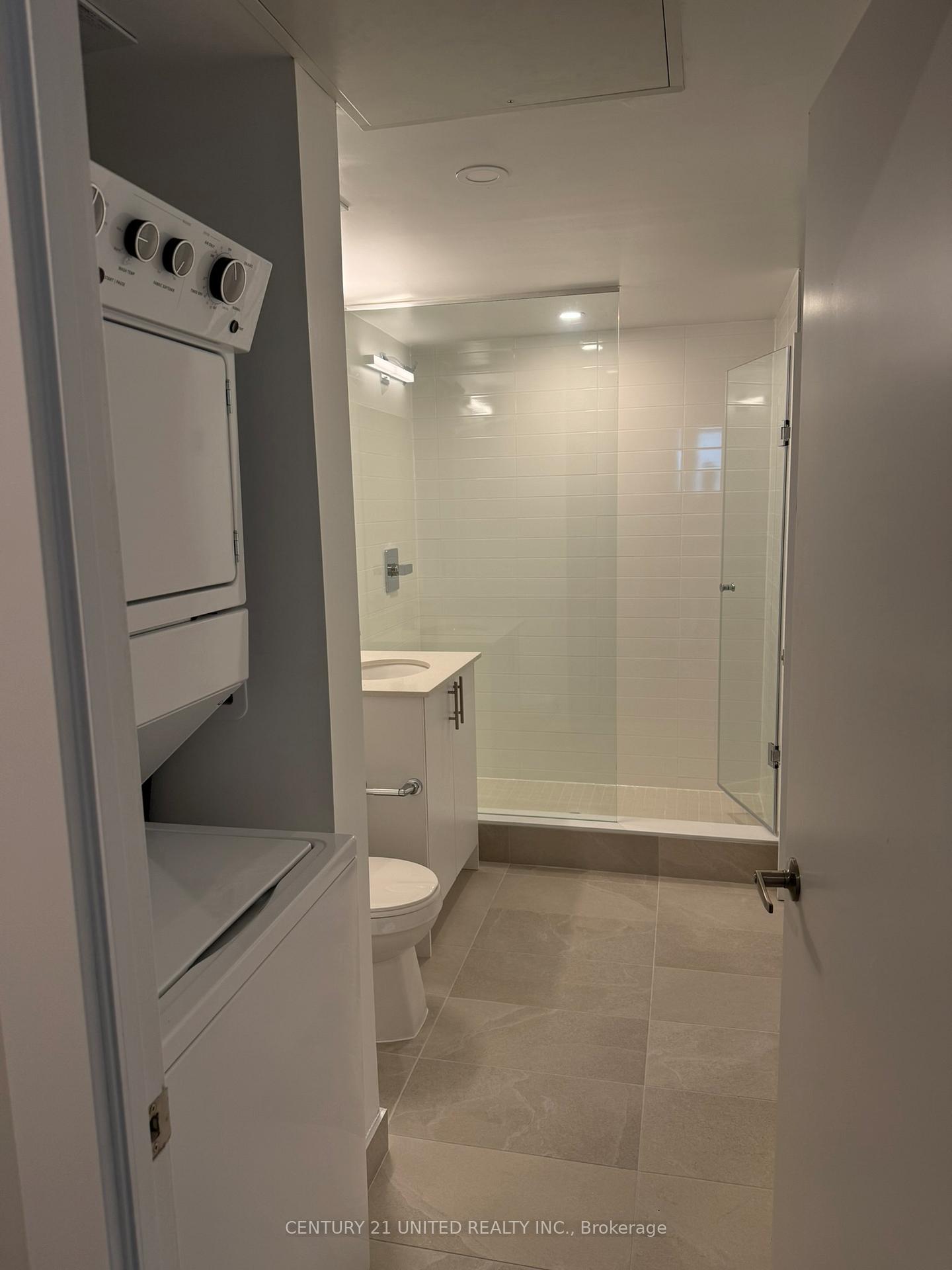 Photo 7 of Unit 1606, 80 Bond Street E, Oshawa, Central — HOMEH