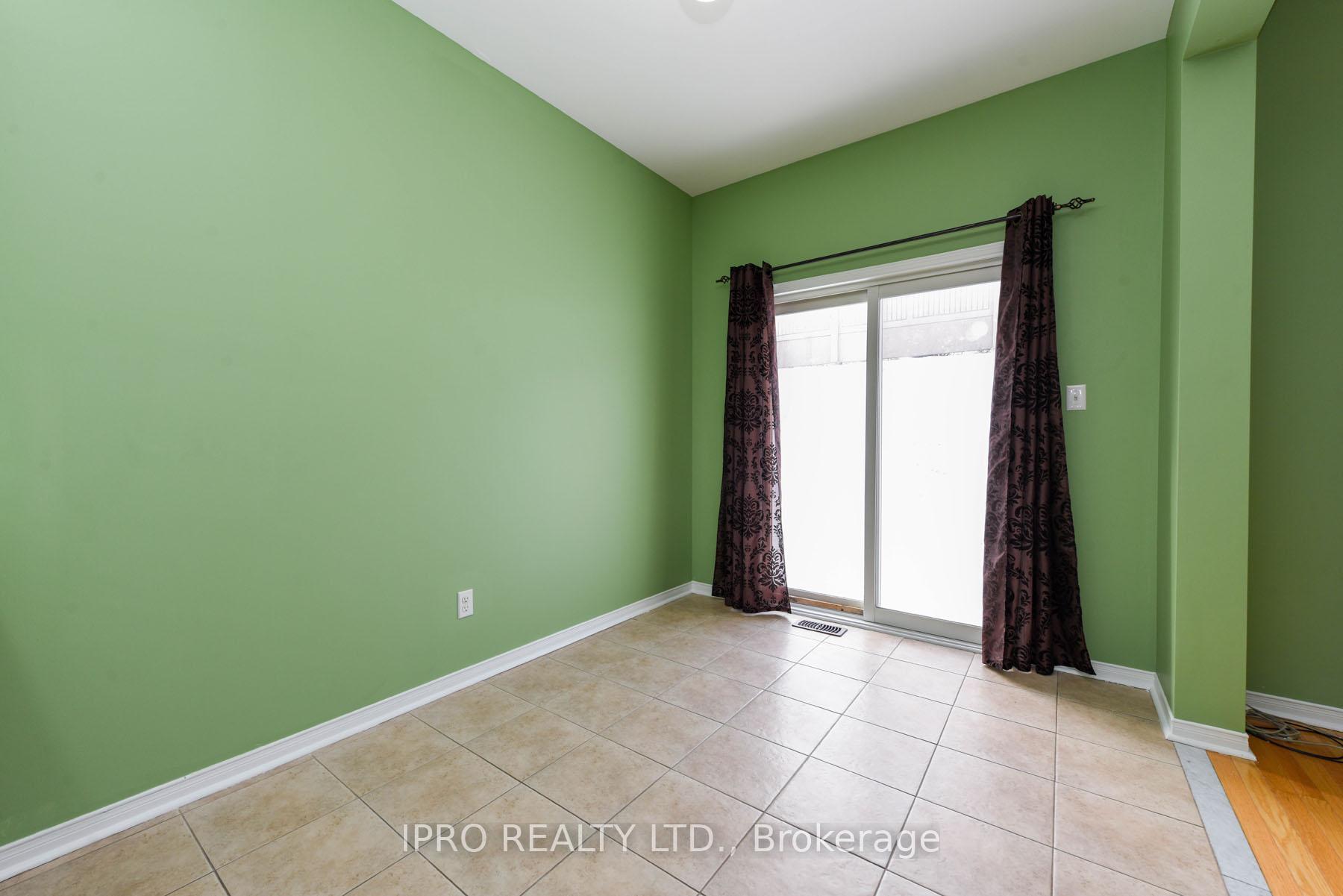 Photo 25 of Unit Mn&2nd, 209 Checkerberry Crescent, Brampton, Sandringham-Wellington — HOMEH