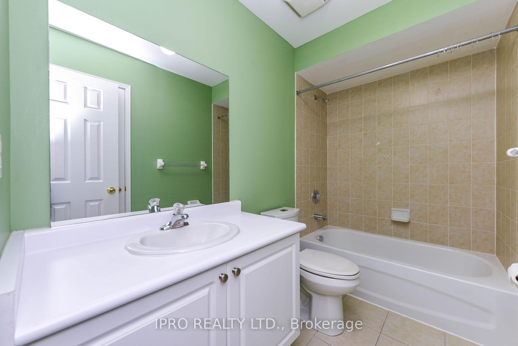 Photo 41 of Unit Mn&2nd, 209 Checkerberry Crescent, Brampton, Sandringham-Wellington — HOMEH