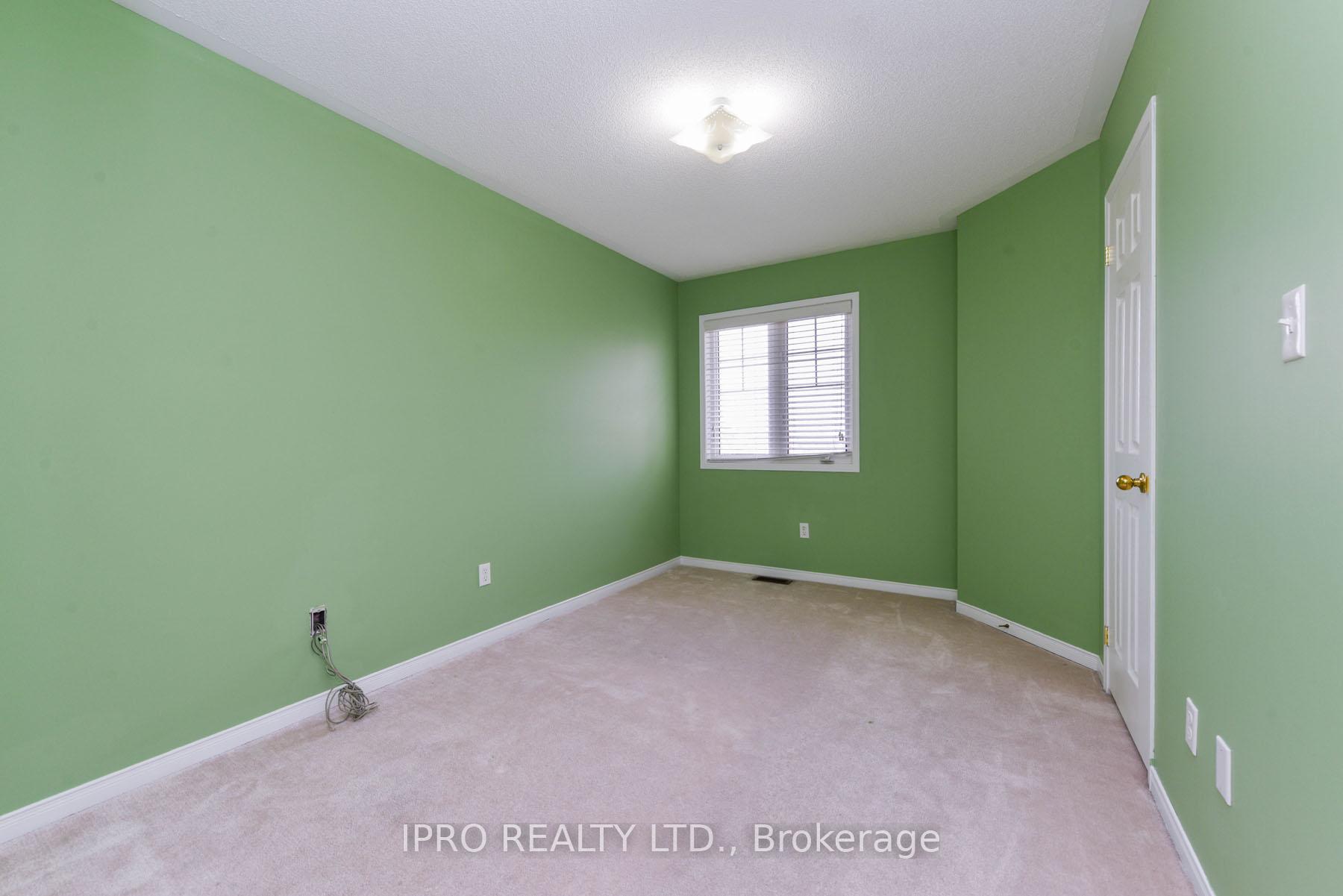 Photo 46 of Unit Mn&2nd, 209 Checkerberry Crescent, Brampton, Sandringham-Wellington — HOMEH