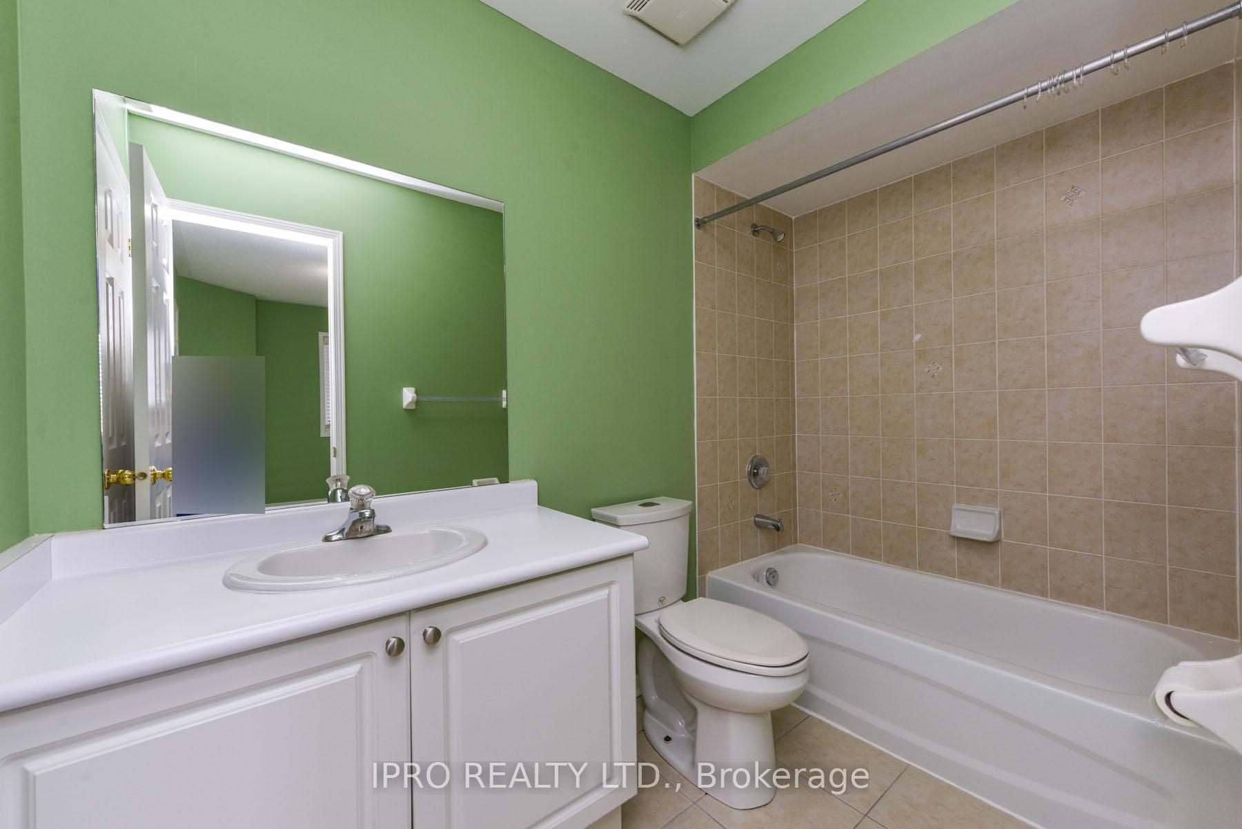 Photo 44 of Unit Mn&2nd, 209 Checkerberry Crescent, Brampton, Sandringham-Wellington — HOMEH
