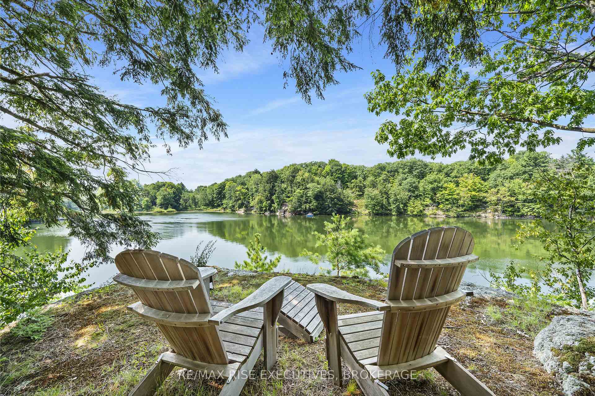 Photo 31 of 1326 Ridge Lane, Frontenac, Frontenac South — HOMEH