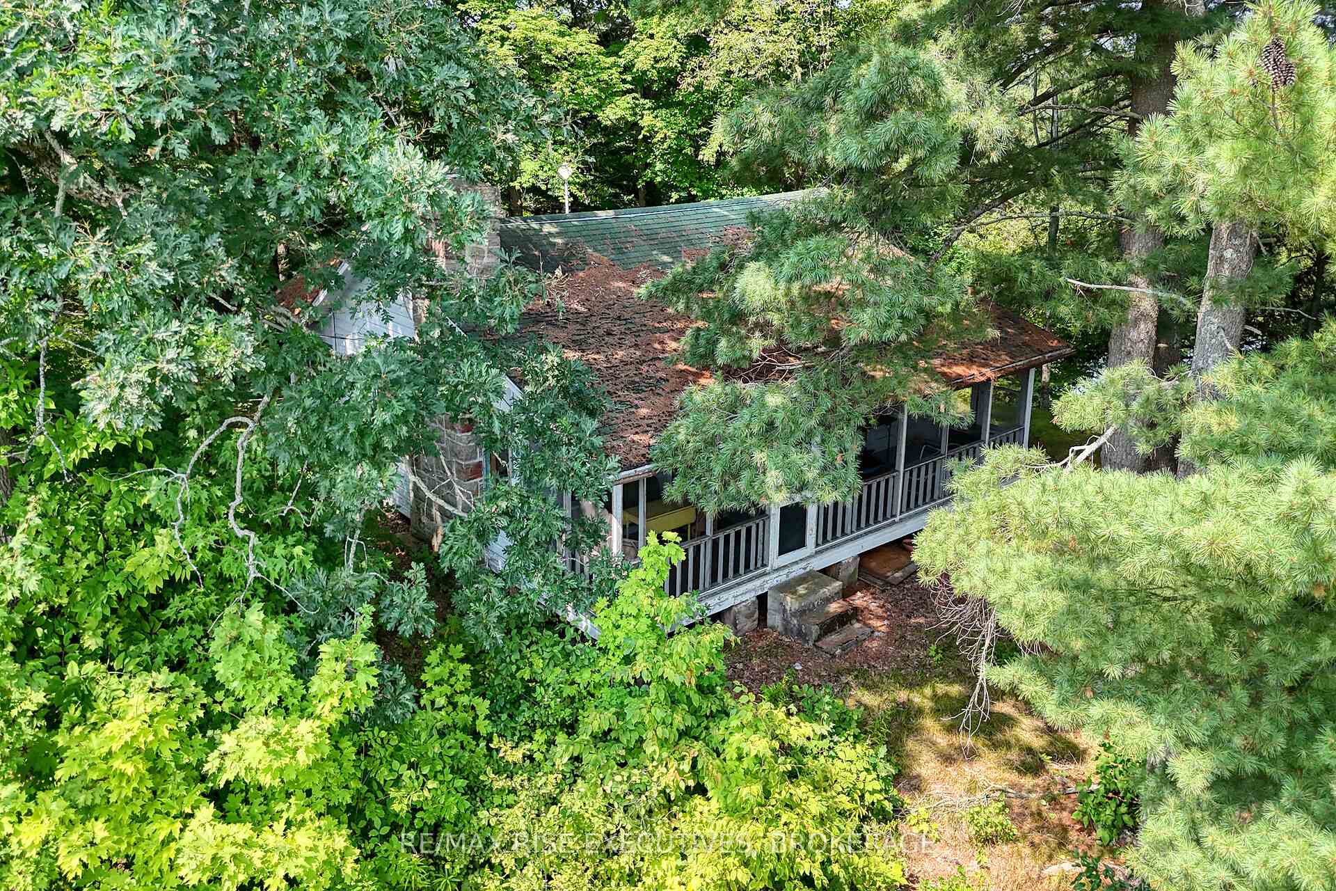 Photo 38 of 1326 Ridge Lane, Frontenac, Frontenac South — HOMEH
