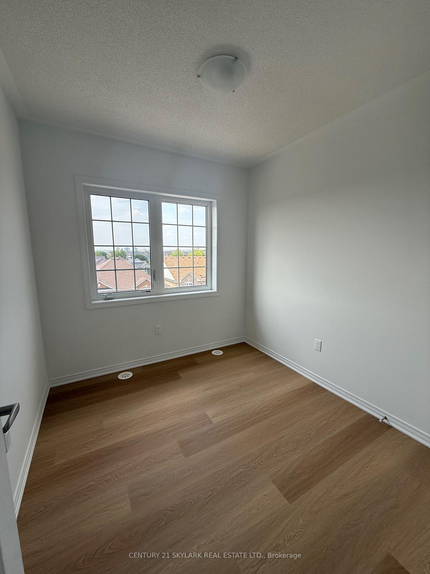 Photo 15 of Unit 39, 4370 Ebenezer Road N, Brampton, Bram East — HOMEH