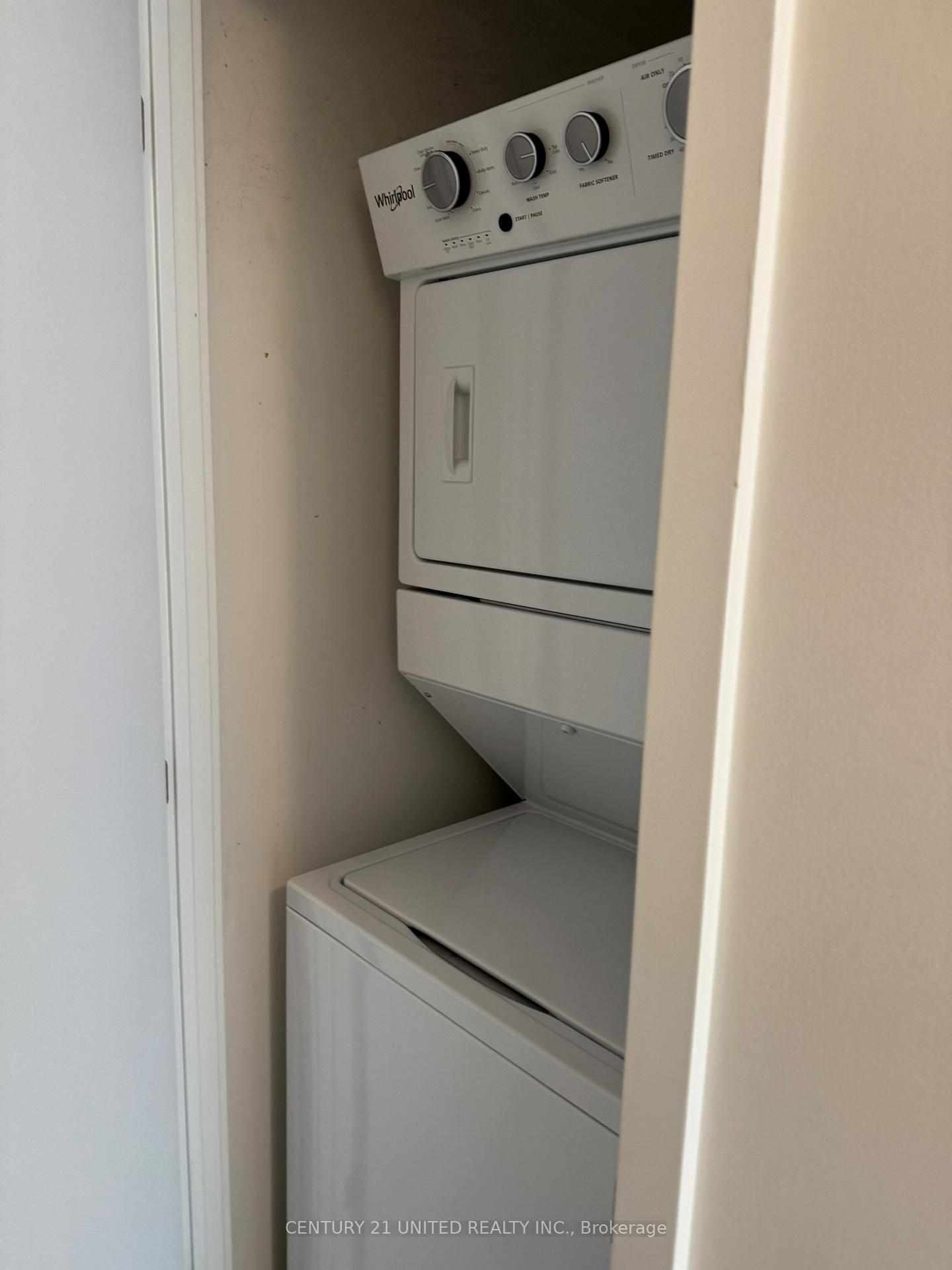 Photo 6 of Unit 301, 100 Bond Street E, Oshawa, Central — HOMEH
