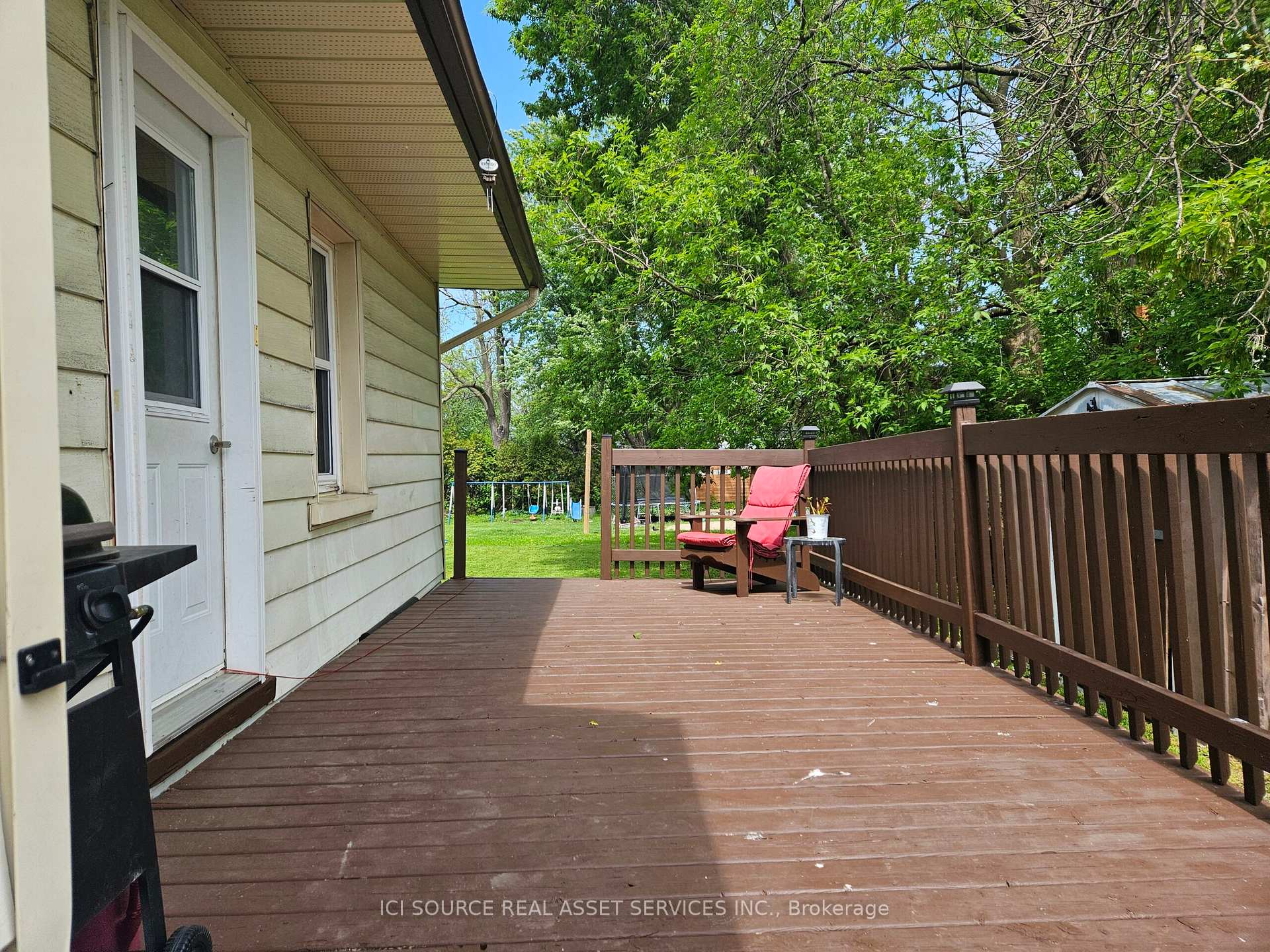 Photo 2 of 337 Sixth Street E, Cornwall — HOMEH