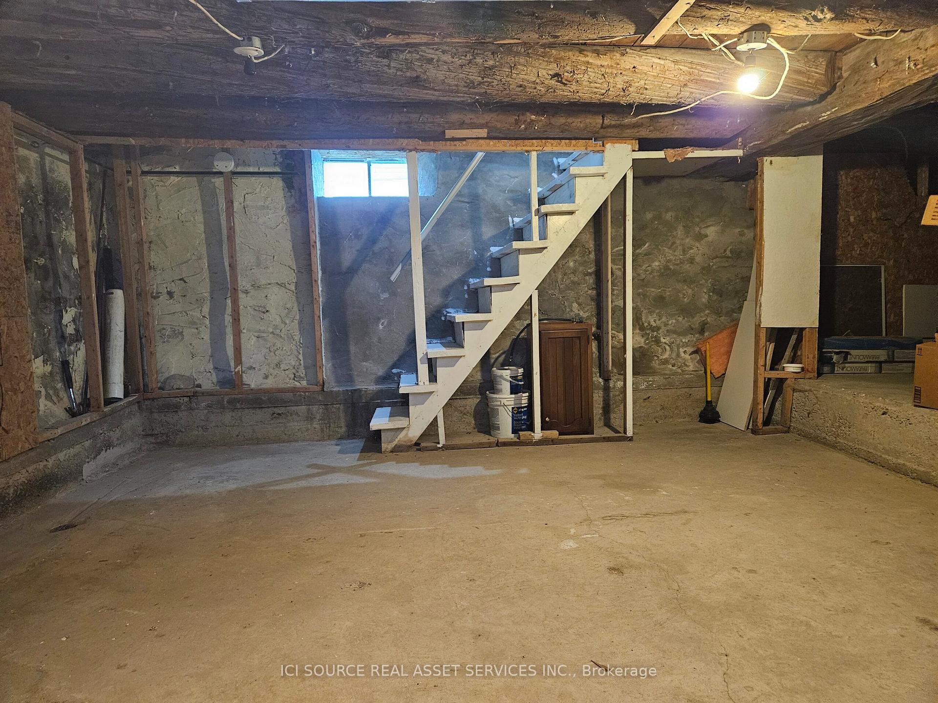 Photo 16 of 337 Sixth Street E, Cornwall — HOMEH