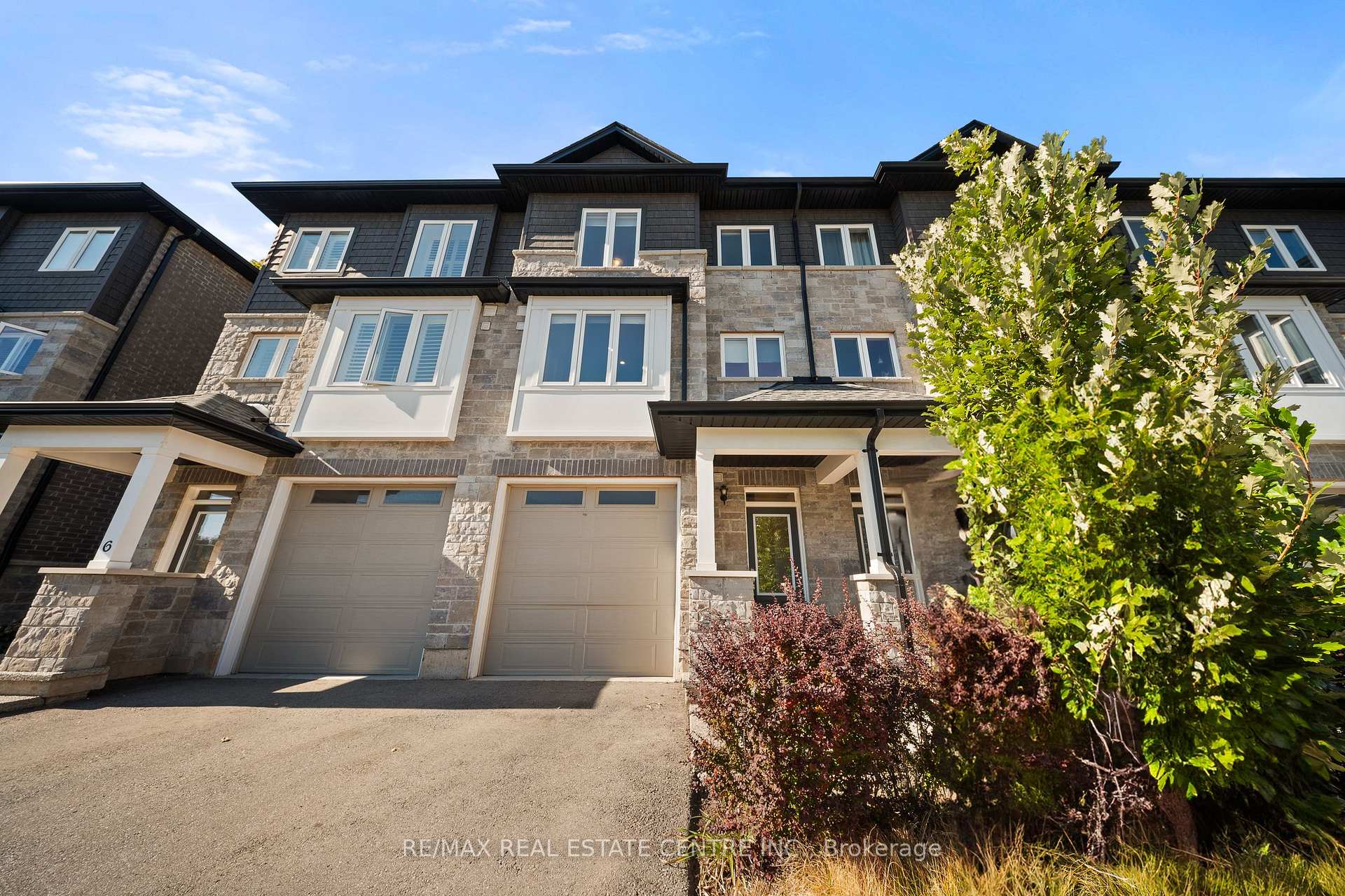 Photo 4 of Unit 7, 111 Wilson Street E, Hamilton, Ancaster — HOMEH