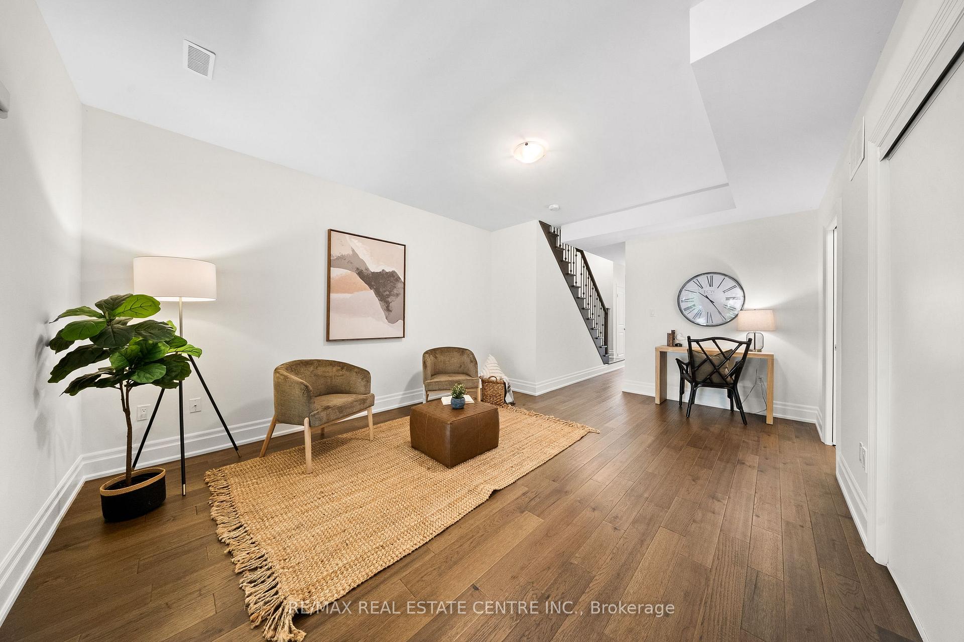Photo 8 of Unit 7, 111 Wilson Street E, Hamilton, Ancaster — HOMEH