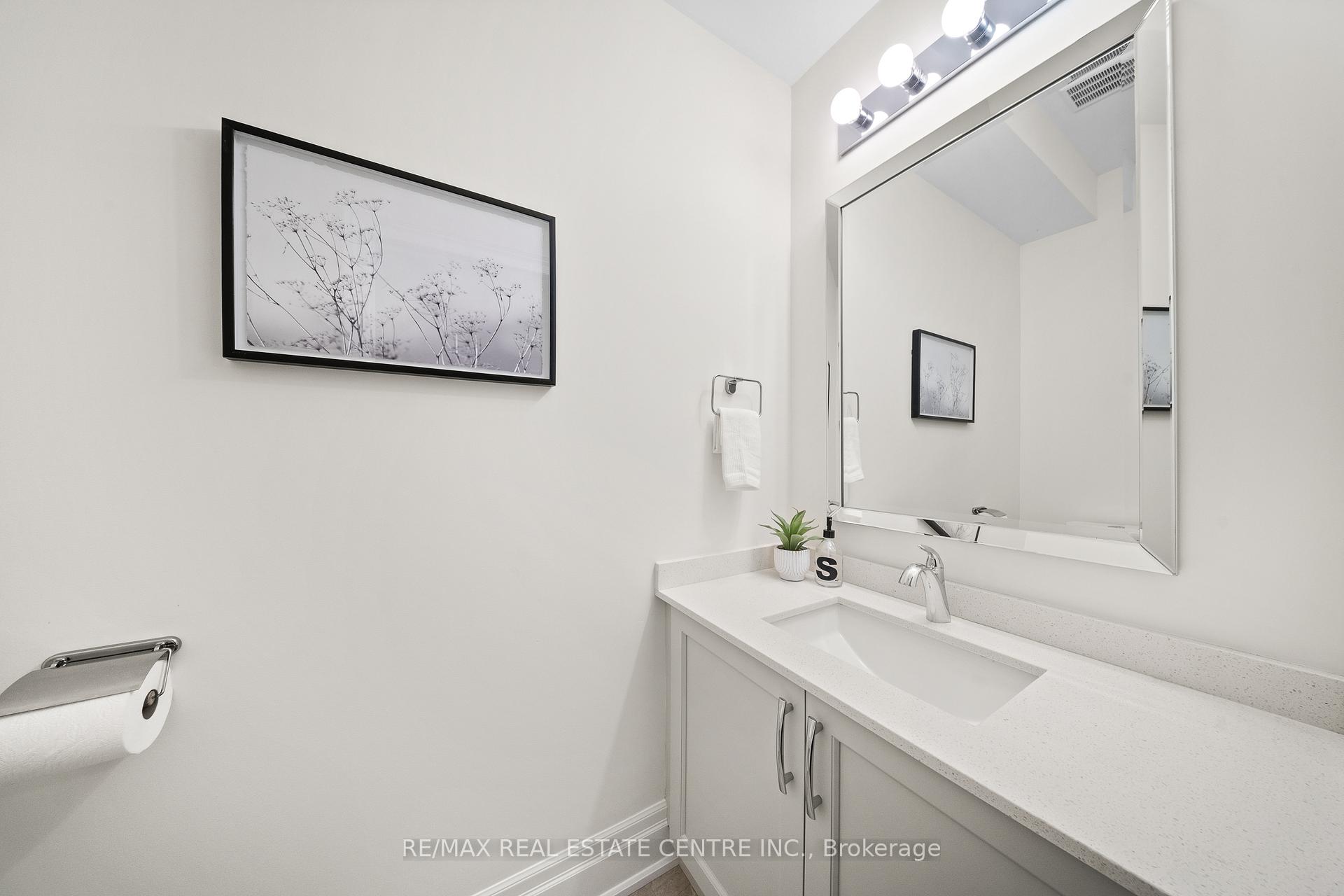 Photo 6 of Unit 7, 111 Wilson Street E, Hamilton, Ancaster — HOMEH
