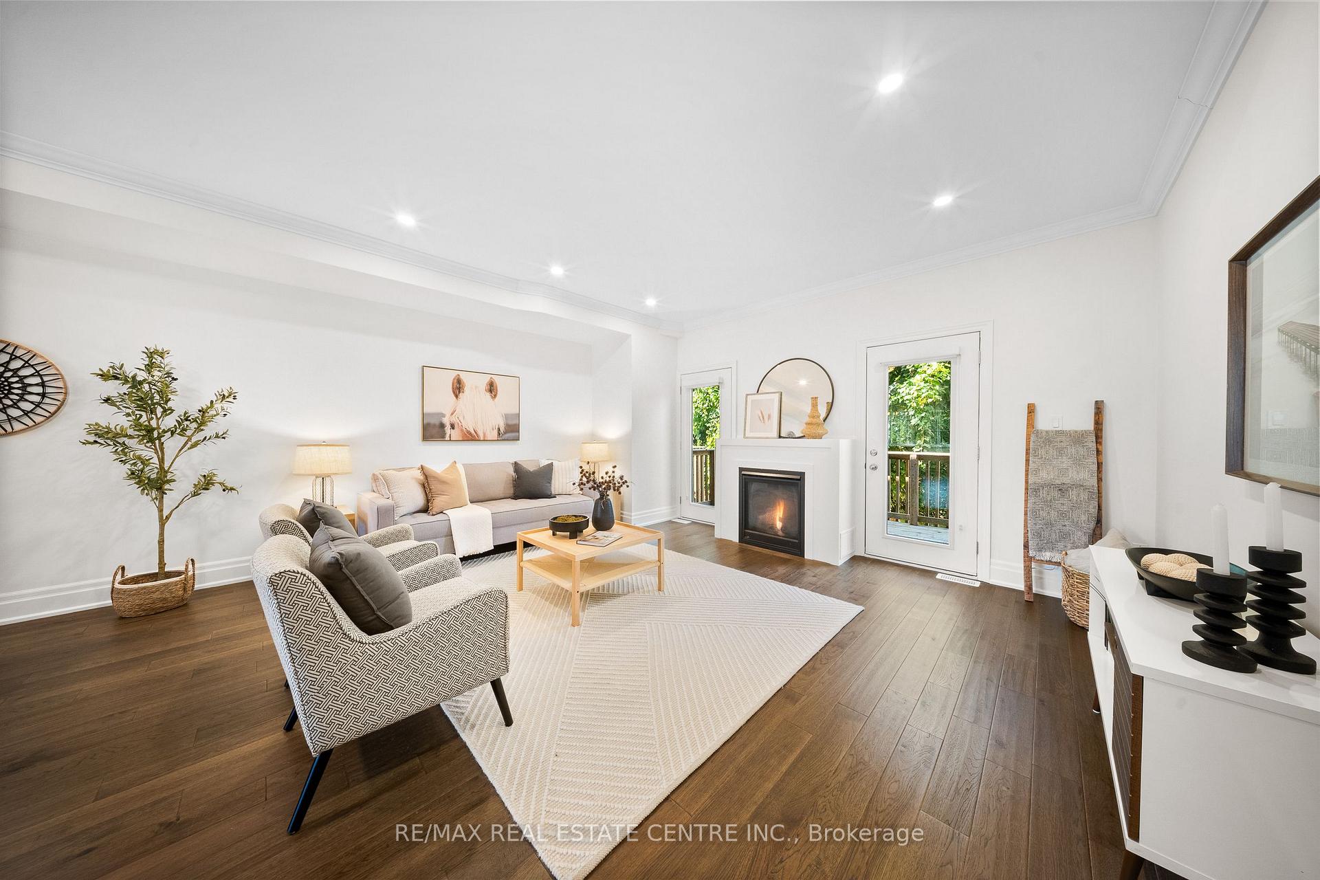 Photo 15 of Unit 7, 111 Wilson Street E, Hamilton, Ancaster — HOMEH