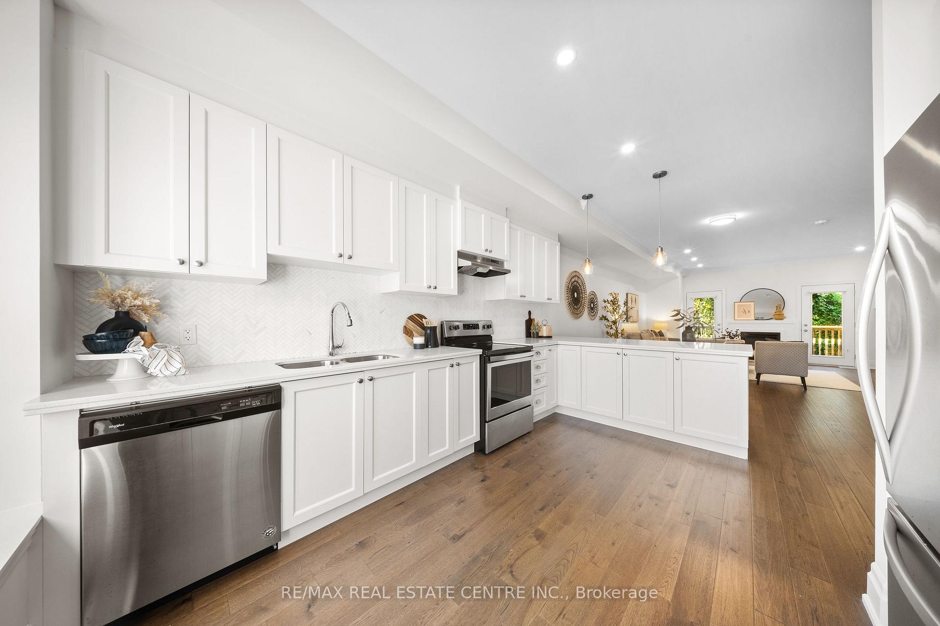 Photo 24 of Unit 7, 111 Wilson Street E, Hamilton, Ancaster — HOMEH