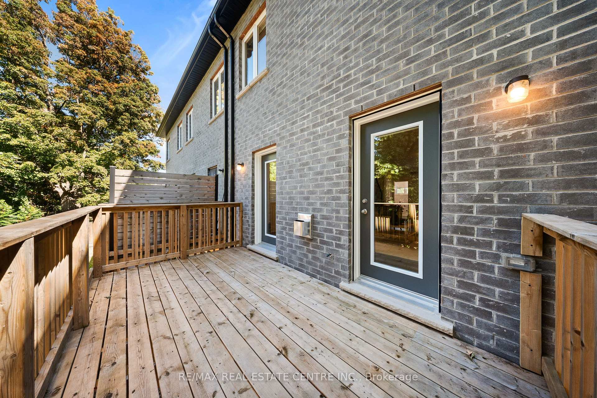 Photo 41 of Unit 7, 111 Wilson Street E, Hamilton, Ancaster — HOMEH