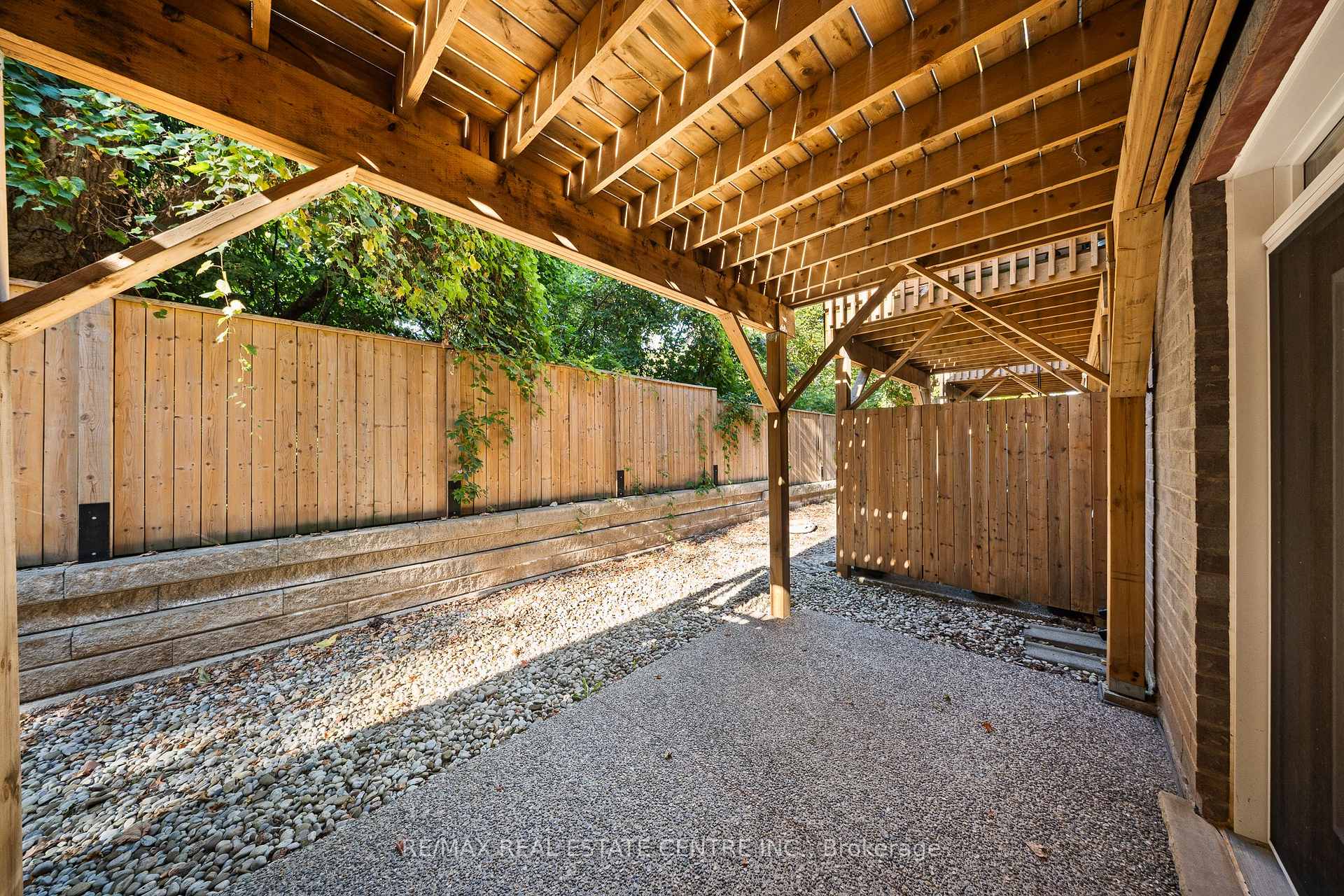 Photo 45 of Unit 7, 111 Wilson Street E, Hamilton, Ancaster — HOMEH