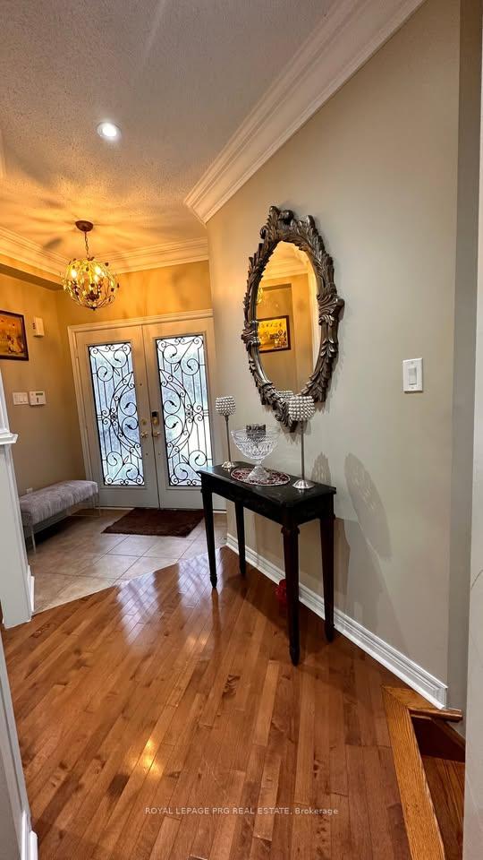 Photo 10 of Unit Upper Floor, 33 Crystal Glen Crescent, Brampton, Credit Valley — HOMEH