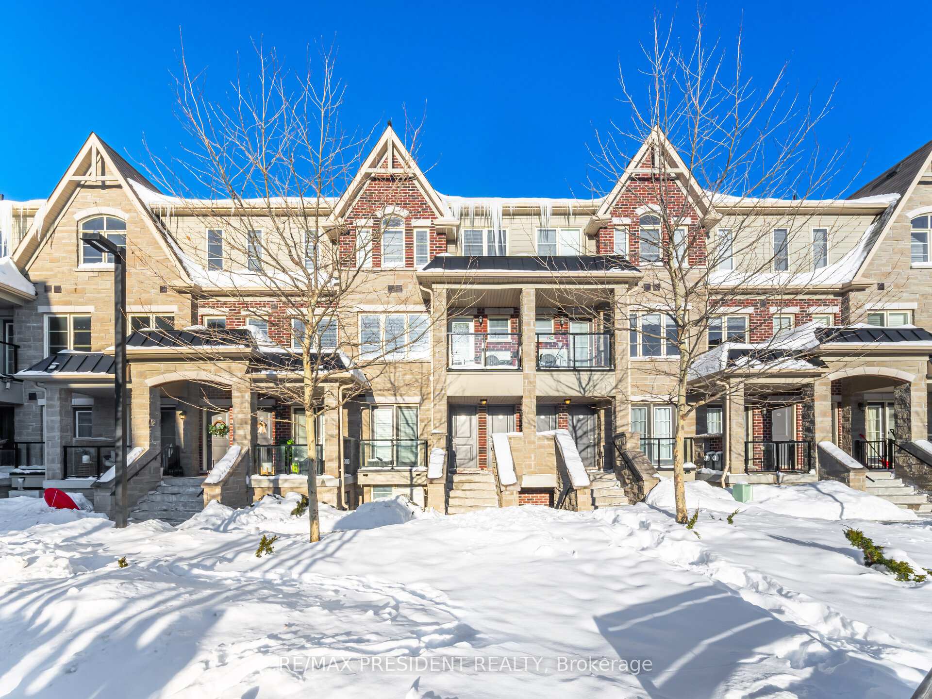 Front of Unit 174, 200 Veterans Drive