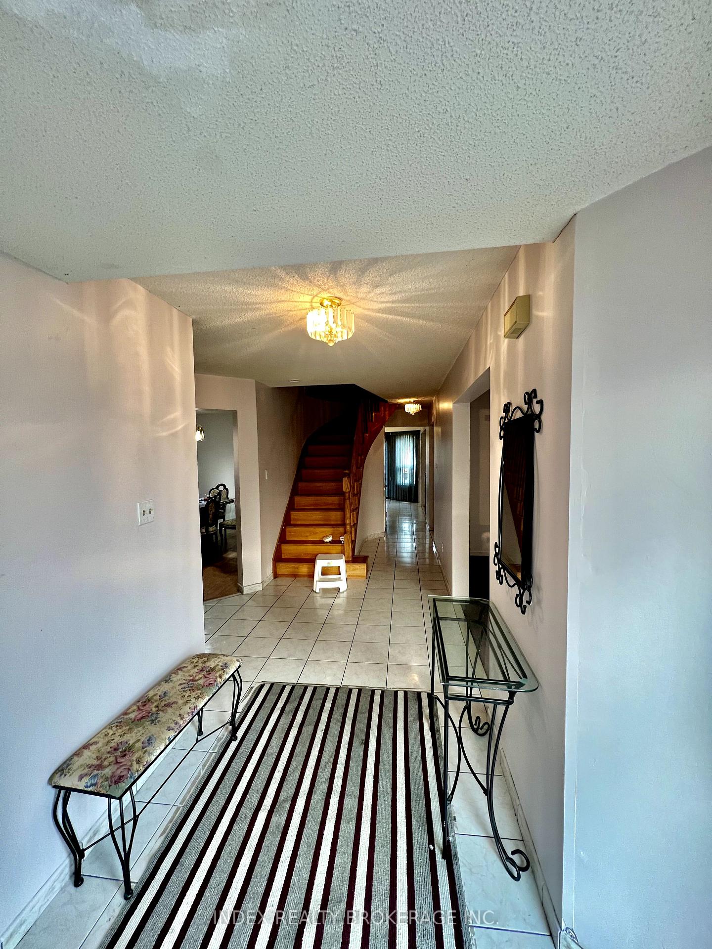 Photo 4 of 98 Torrance Wood, Brampton, Fletcher's West — HOMEH