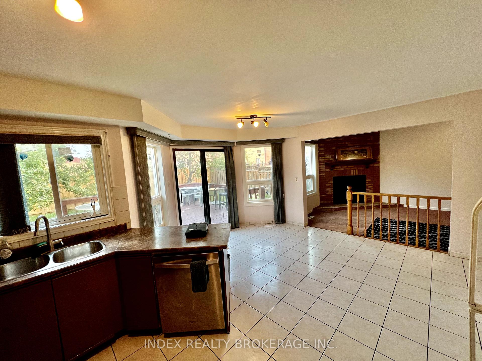 Photo 18 of 98 Torrance Wood, Brampton, Fletcher's West — HOMEH
