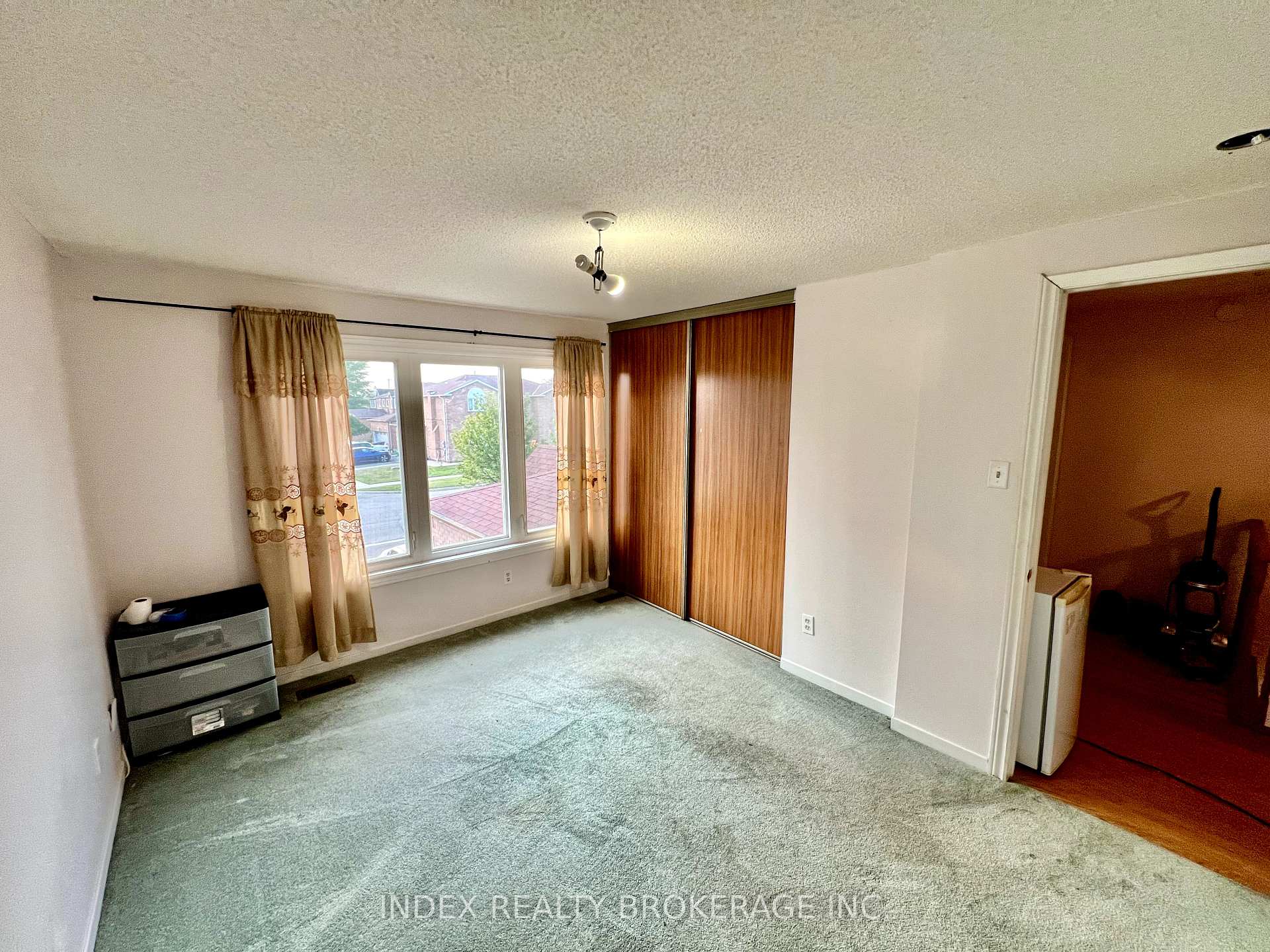Photo 21 of 98 Torrance Wood, Brampton, Fletcher's West — HOMEH