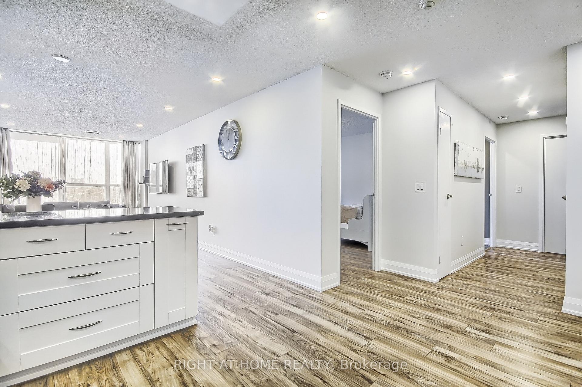 Photo 8 of Unit PH07, 955 O' Connor Drive, Toronto, O'Connor-Parkview — HOMEH